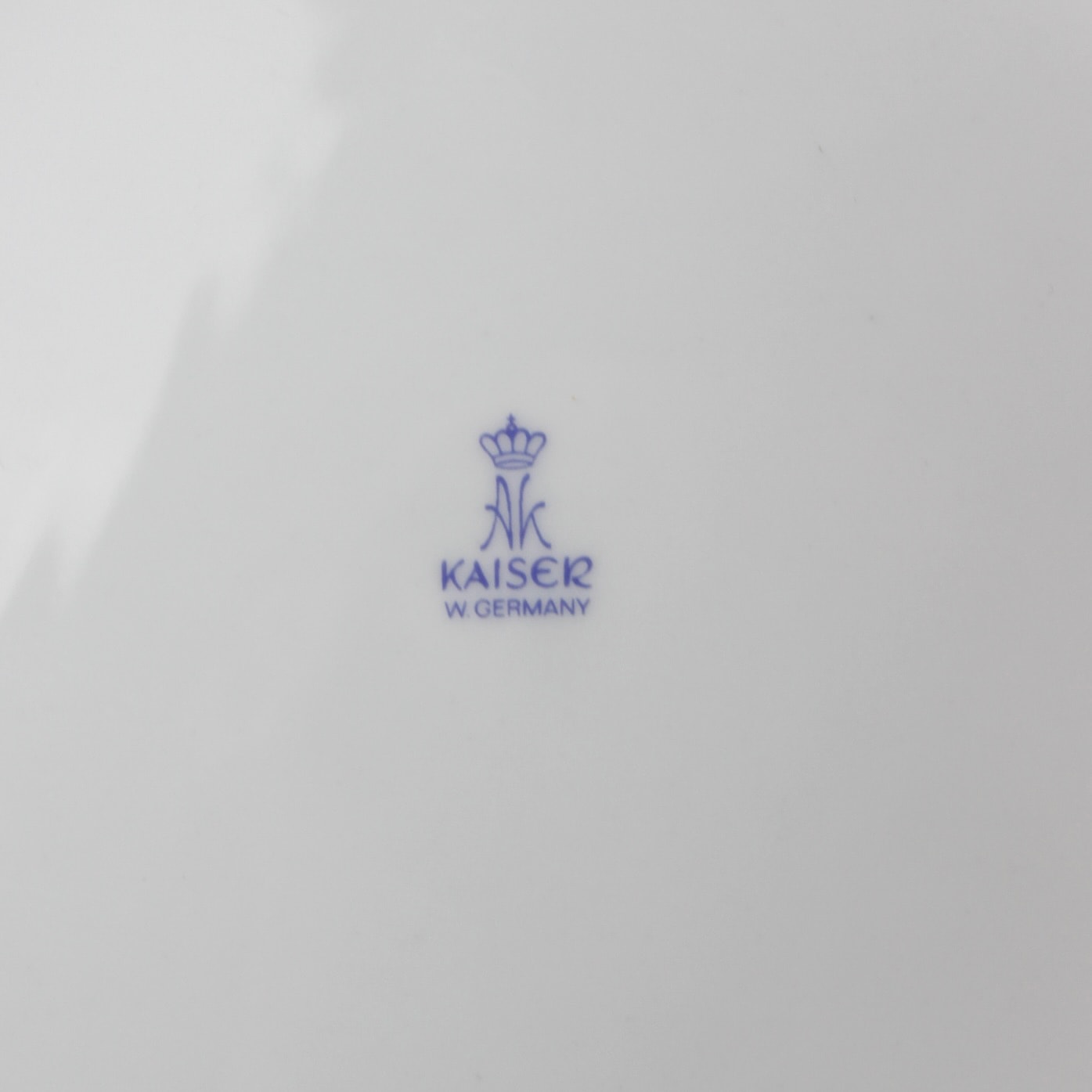 Kaiser İmalat Damgalı Geyik Motifli Porselen Duvar Tabağı 