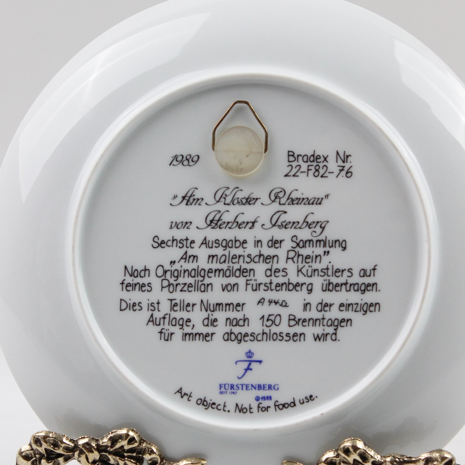 Fürstenberg 1989 Marka Sanatçı Herbert Fsenberg'den Manastırda Temalı Antika Duvar Tabağı 