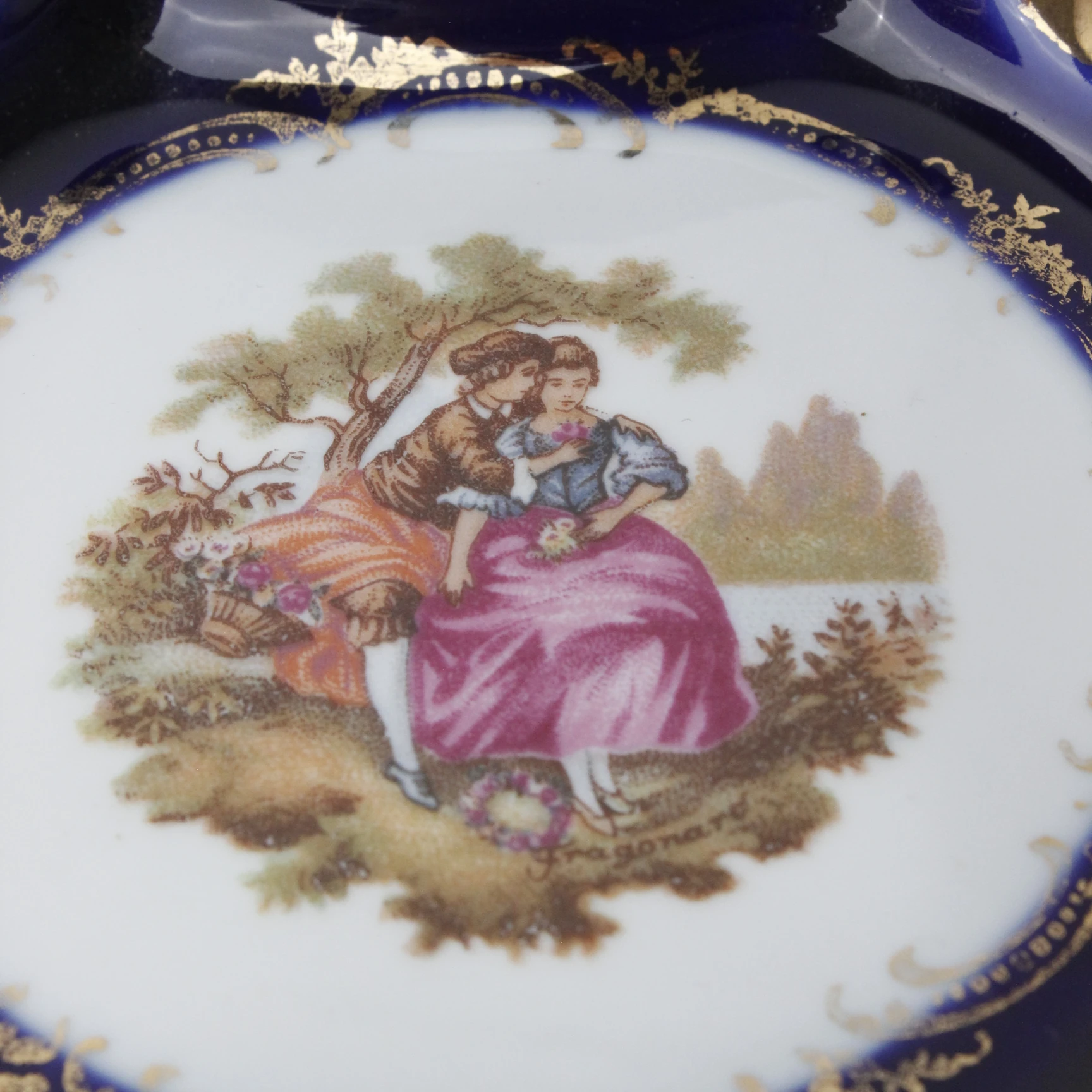 Limoges France Fragonard Desenli Porselen Kül Tablası