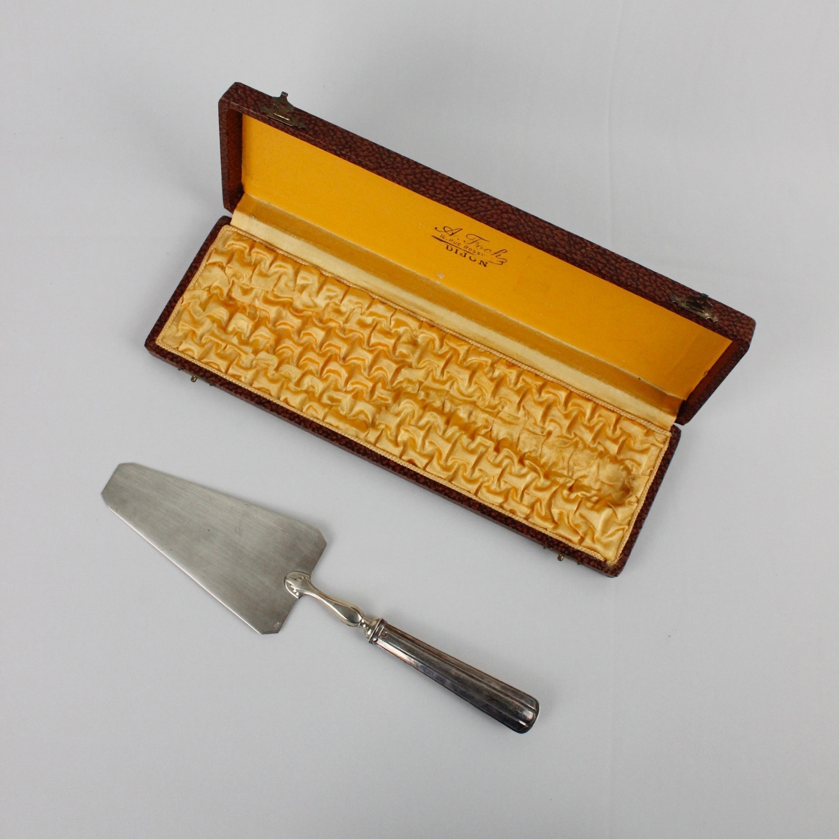 A. Foch DIJON Marka Dönem Kutusunda Antika Servis Spatulası 