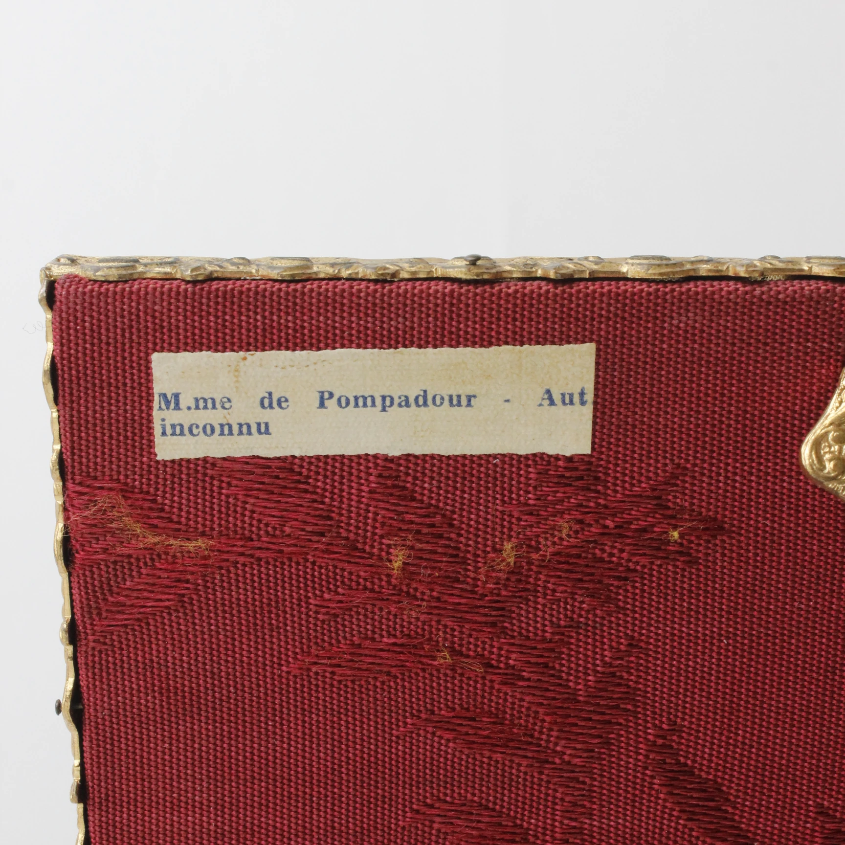 Bronz Çerçevesinde Fil Dişi Üzeri El Boyama Asırlık Sanatçı İmzalı Kadın Portresi 