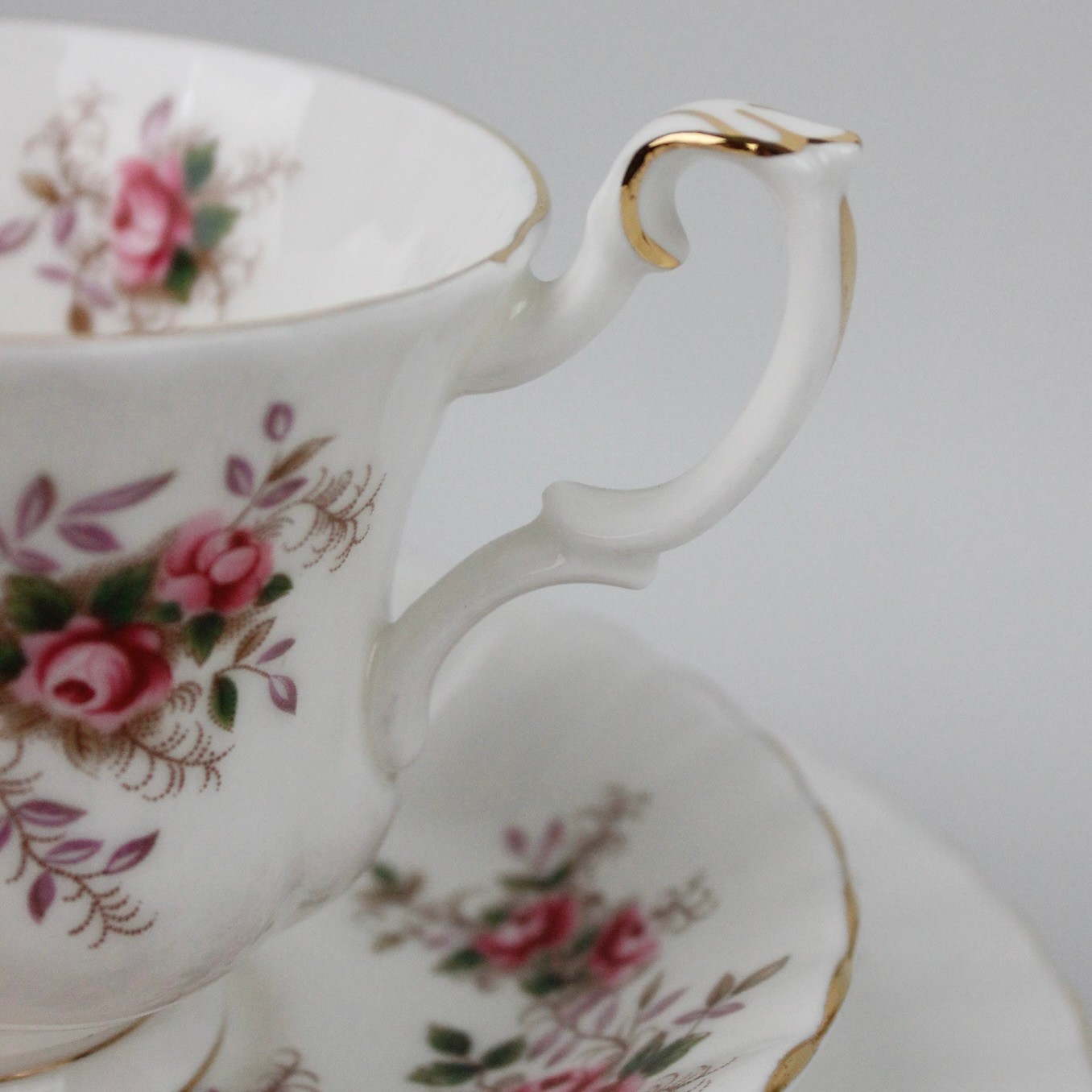 Royal Albert Marka Lavander Love Serisi Trio Fincan 