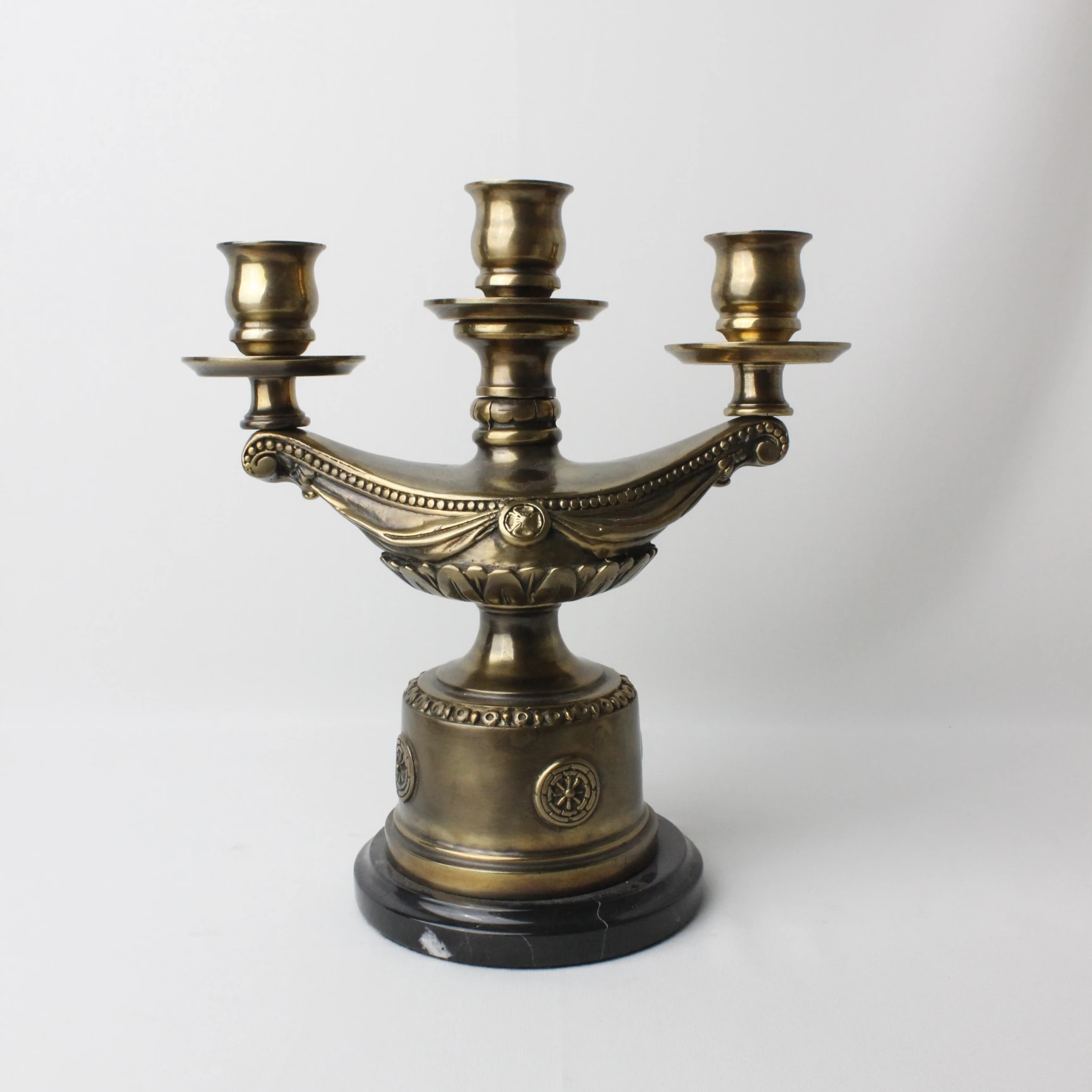 Bronz Malzemeden Mermer Kaideli Üç Kollu Kusursuz Şamdan 