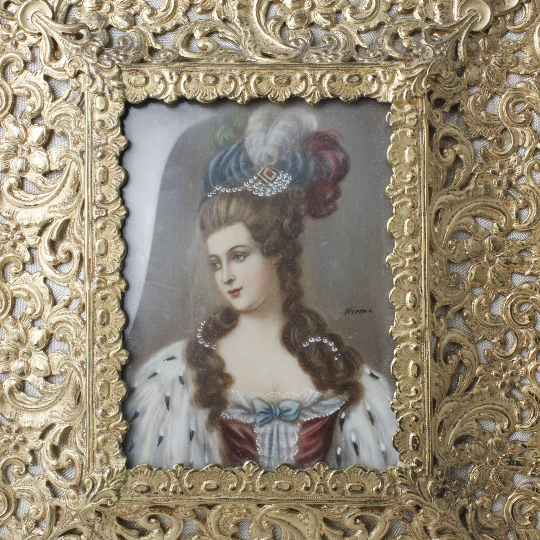 Bronz Çerçevesinde Fil Dişi Üzeri El Boyama Asırlık Sanatçı İmzalı Kadın Portresi 