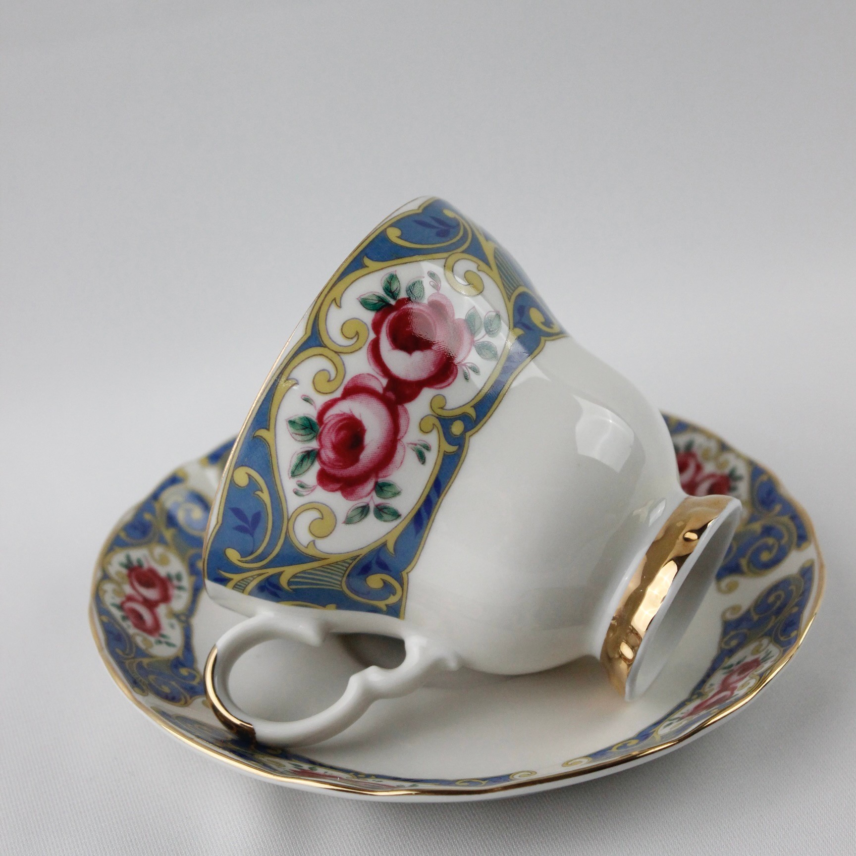 Royal Wintertling Marktleuthen Bavaria Marka Antika Koleksiyonluk Çay Boy Fincan