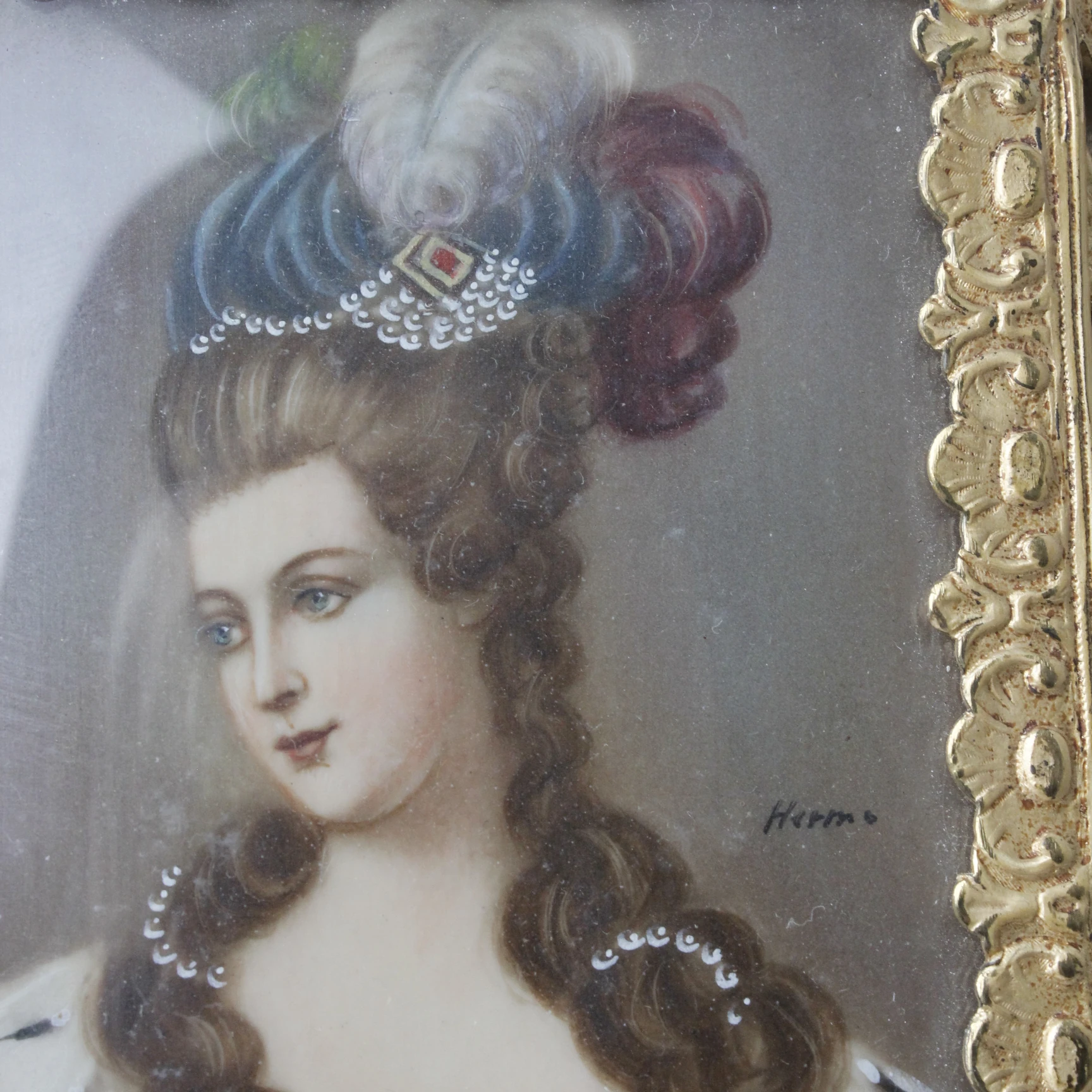 Bronz Çerçevesinde Fil Dişi Üzeri El Boyama Asırlık Sanatçı İmzalı Kadın Portresi 