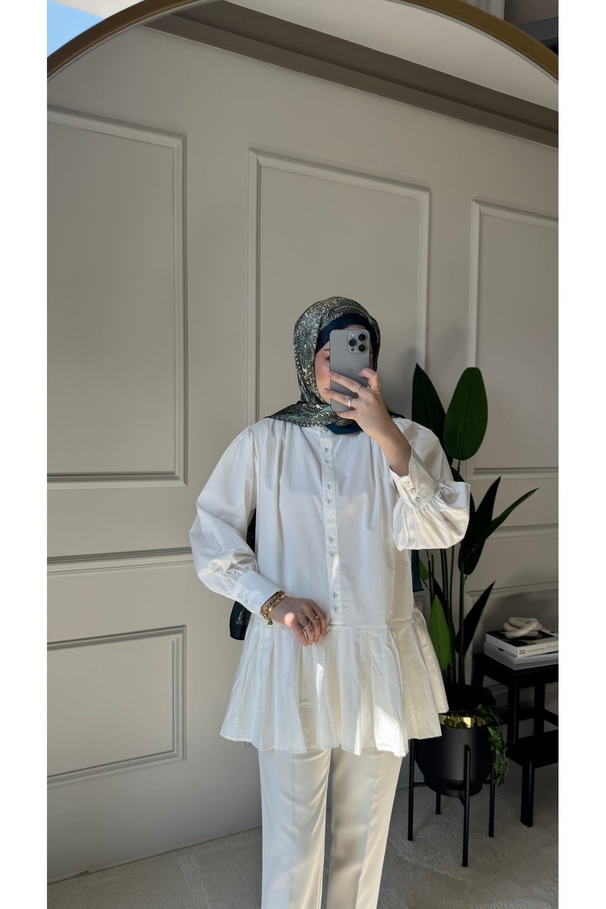 Pilise Detaylı Poplin Gömlek - Beyaz