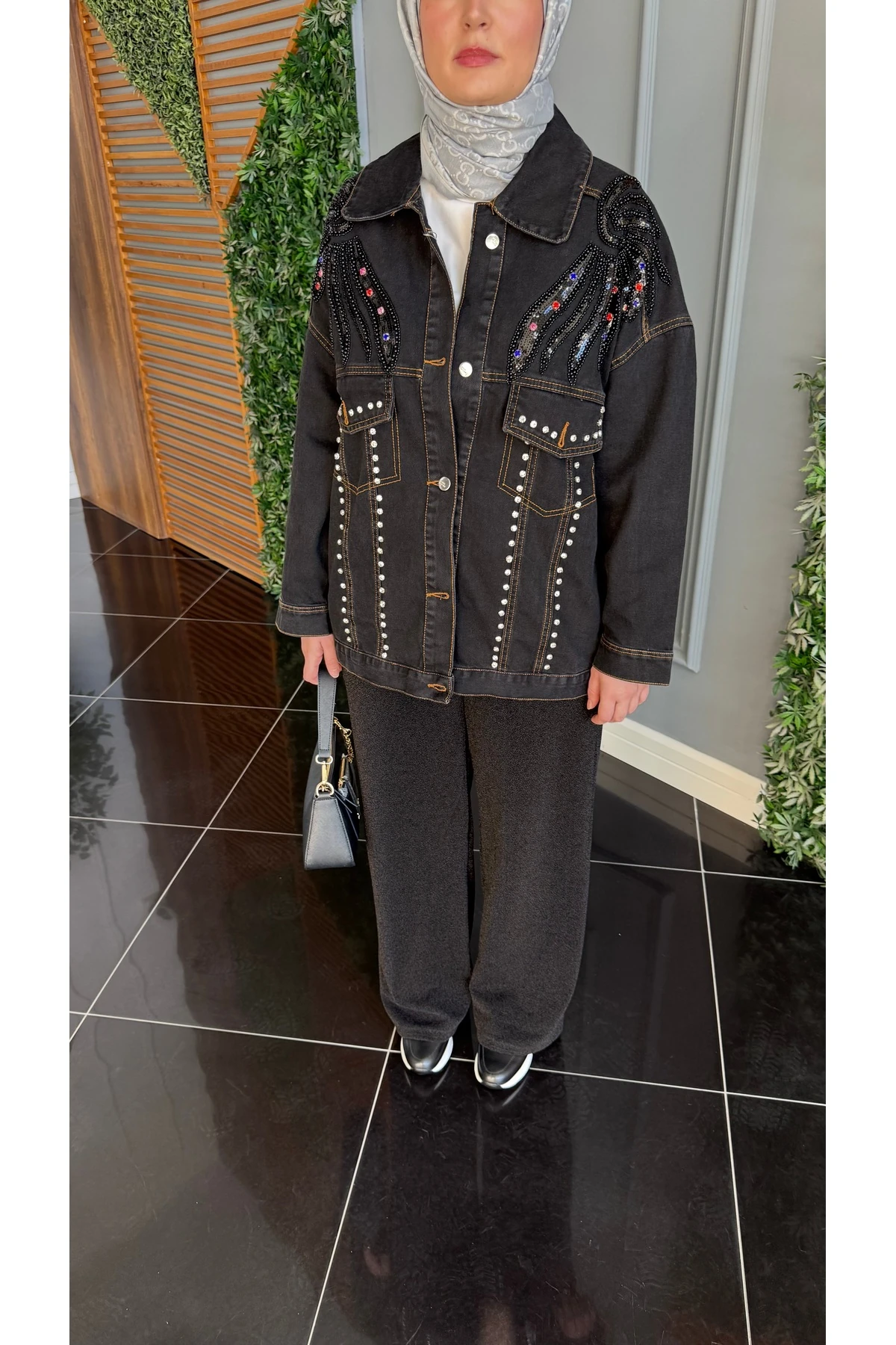 Mira Taş/Payet İşlemeli Kot Ceket - Siyah