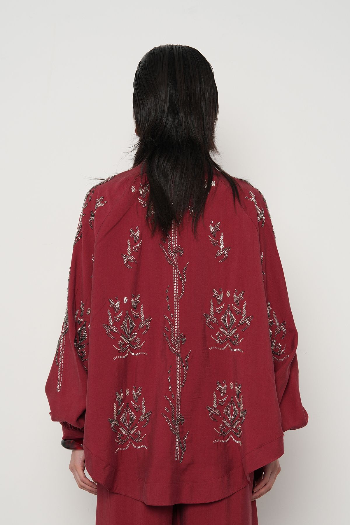 Arkası ve Kolları Taş-Boncuk İşlemeli Oversize Kimono - Bordo