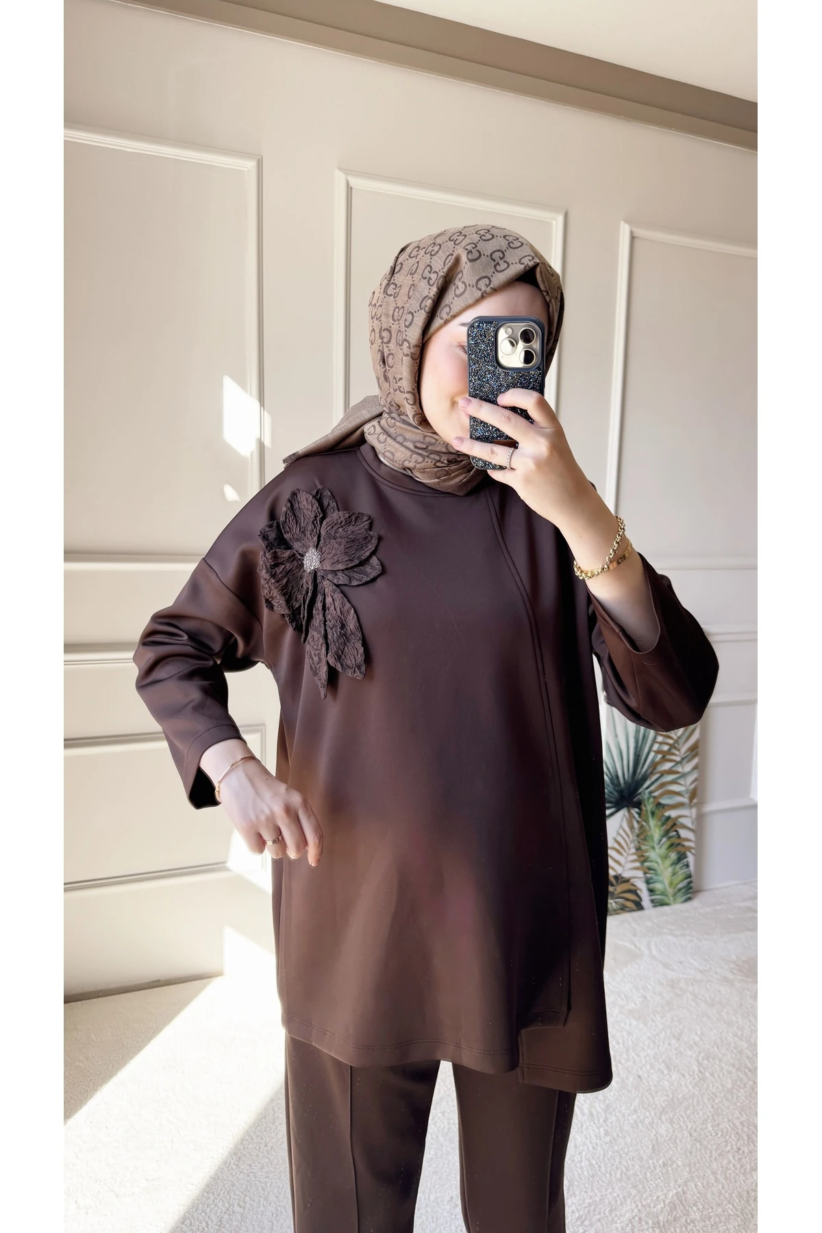 Çiçekli Asimetrik Kesim Scuba Tesettür 2'li Takım Geniş Kalıp