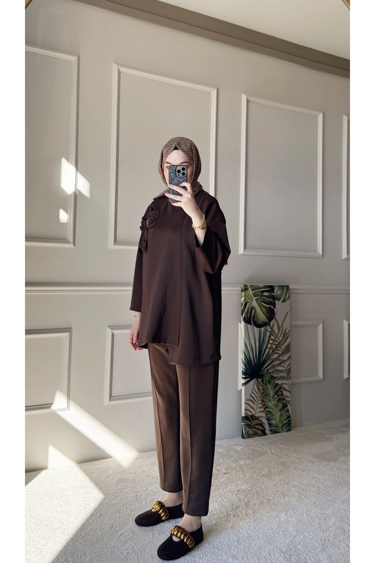 Çiçekli Asimetrik Kesim Scuba Tesettür 2'li Takım Geniş Kalıp