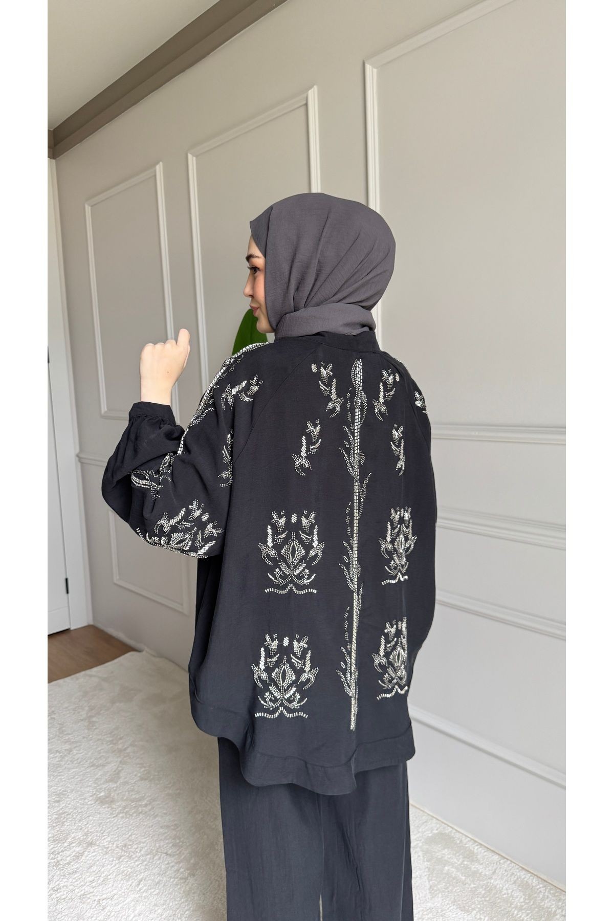 ORFEO NEGRO Taş İşlemeli Kimono ve Pantolon İkili Takım - Siyah
