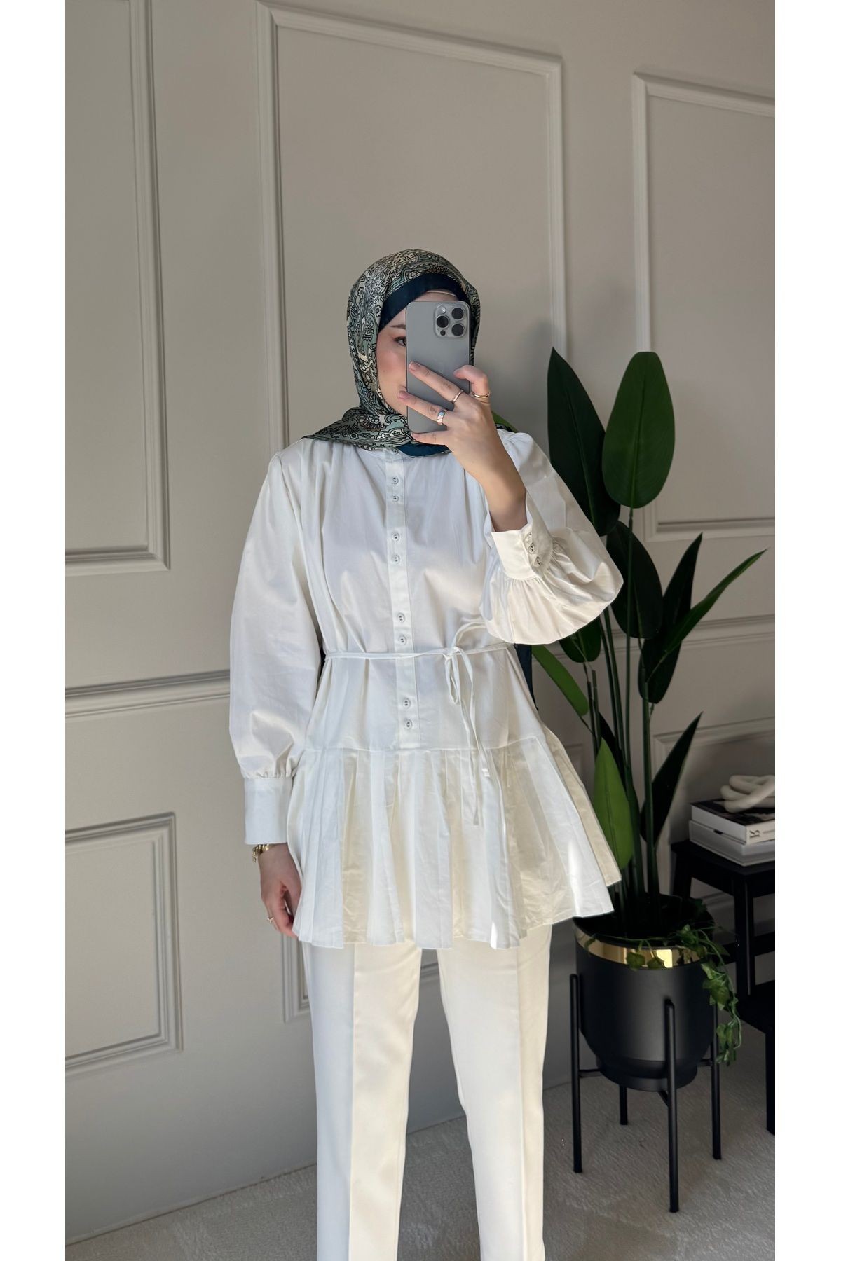 Pilise Detaylı Poplin Gömlek - Beyaz