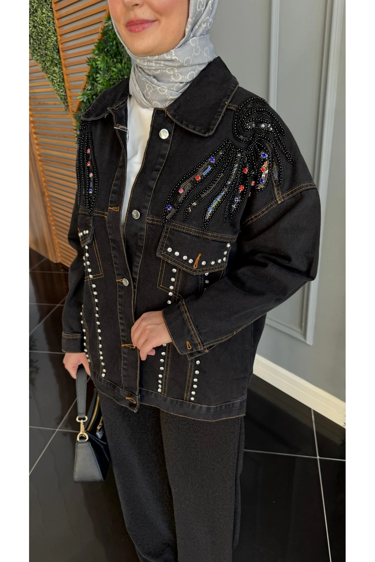 Mira Taş/Payet İşlemeli Kot Ceket - Siyah