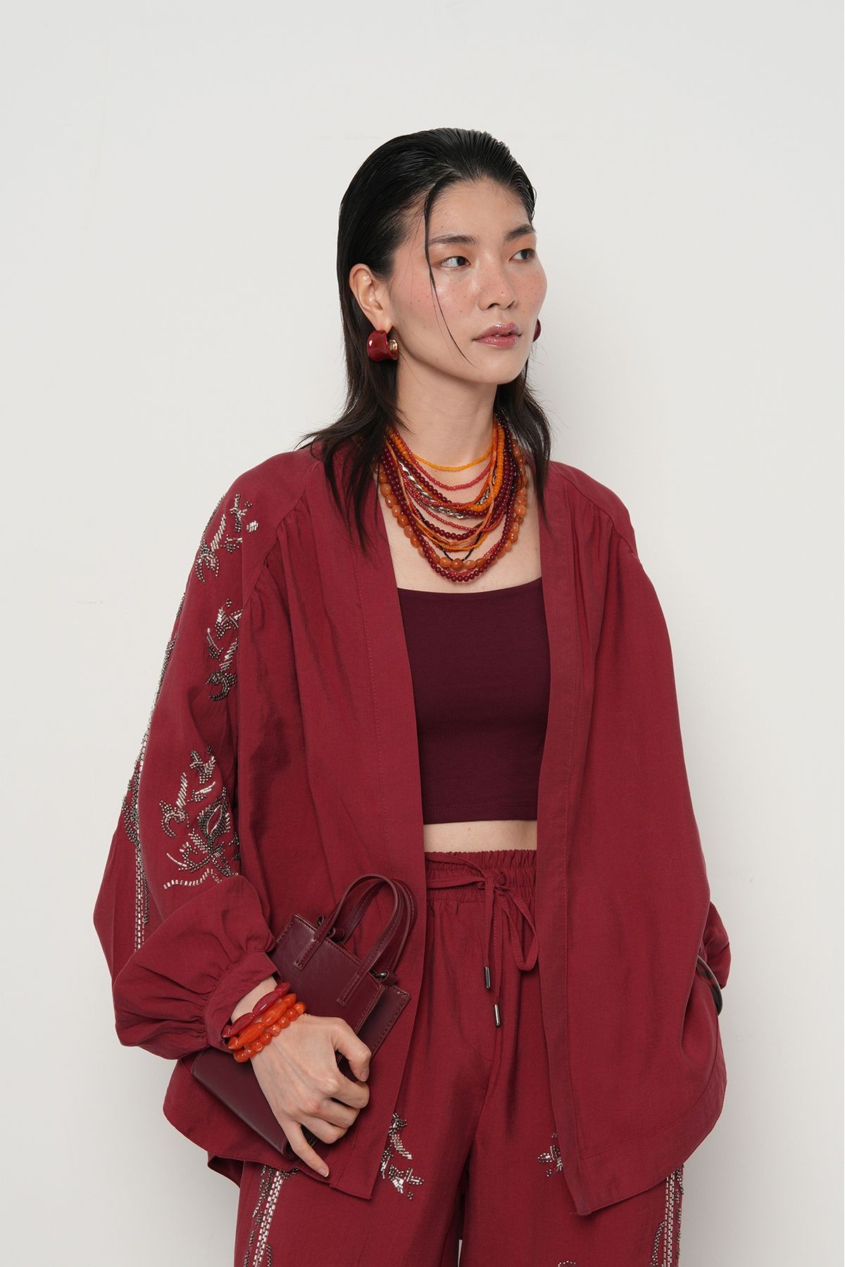 Arkası ve Kolları Taş-Boncuk İşlemeli Oversize Kimono - Bordo