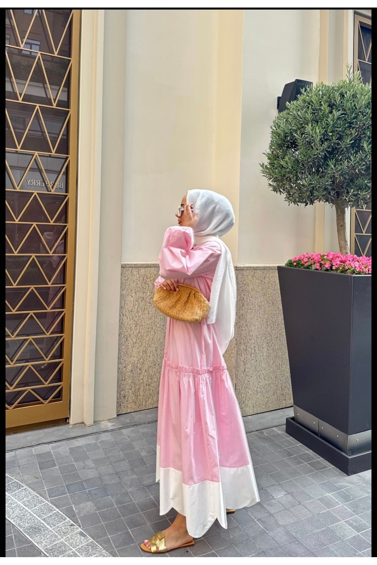 Volan Kol Etek Ucu Beyaz Şerit Poplin Elbise - Pembe