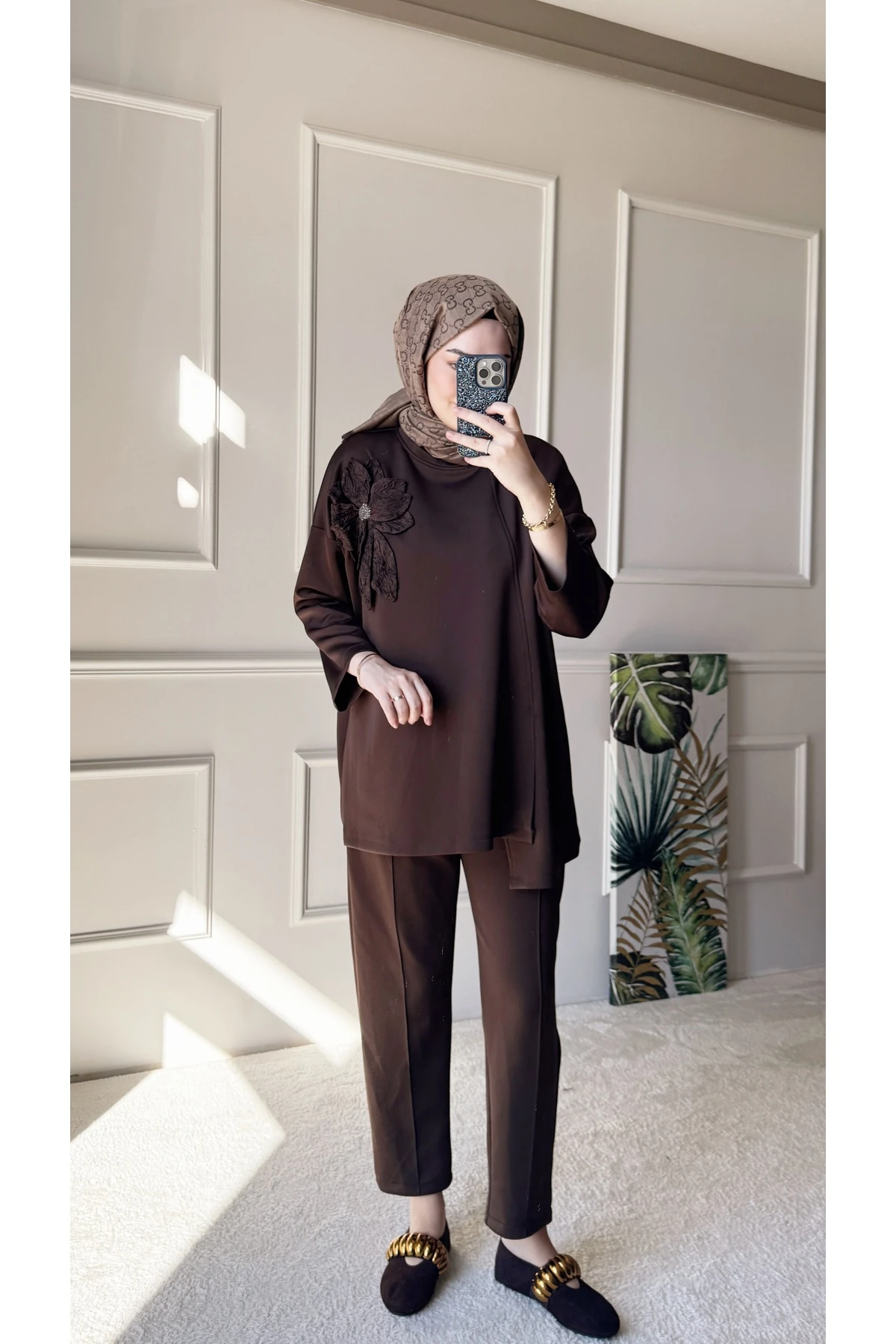 Çiçekli Asimetrik Kesim Scuba Tesettür 2'li Takım Geniş Kalıp