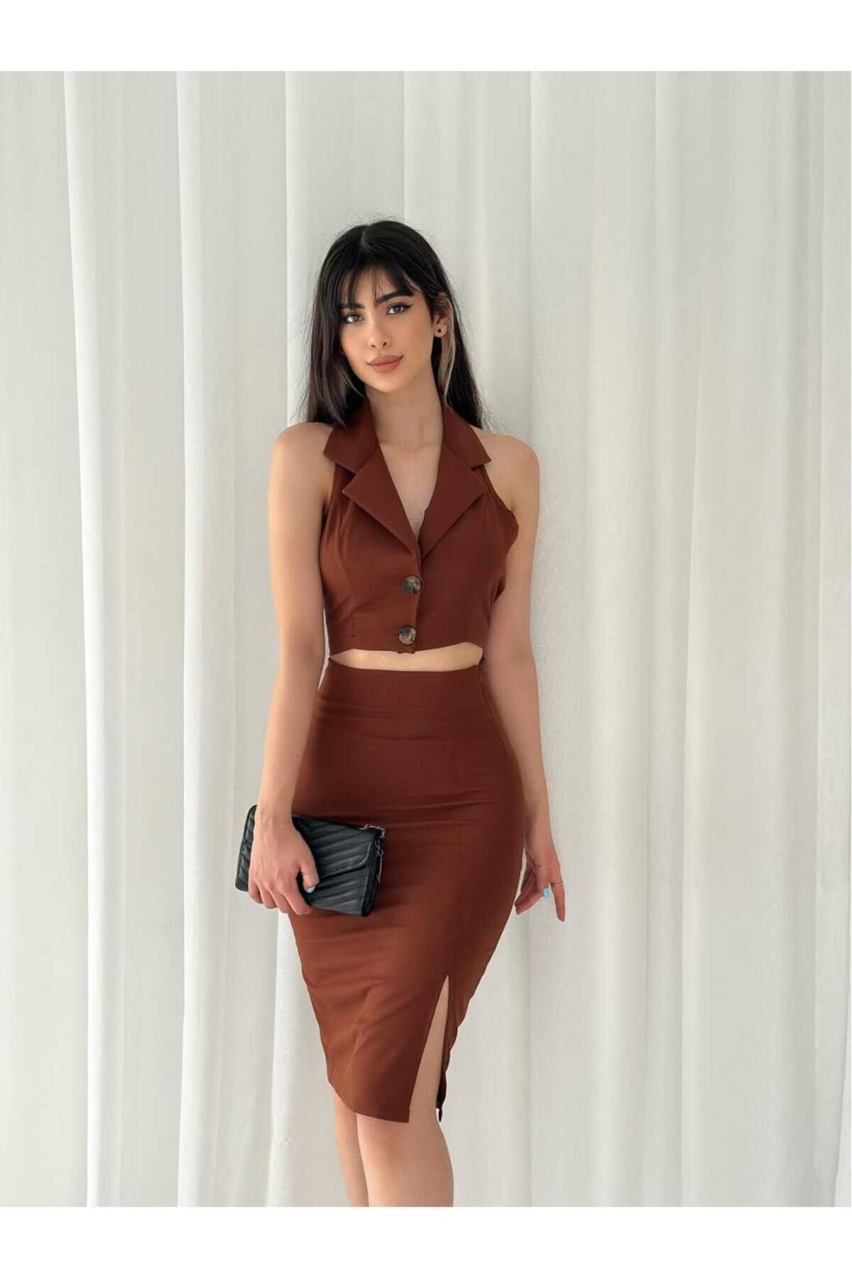 Yandan yırtmaçlı Kalem Etek