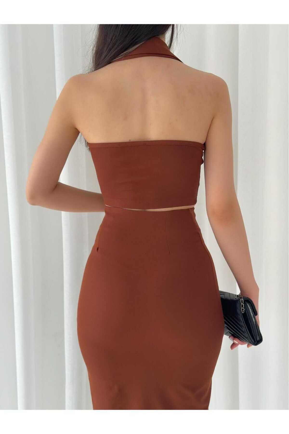 Yandan yırtmaçlı Kalem Etek