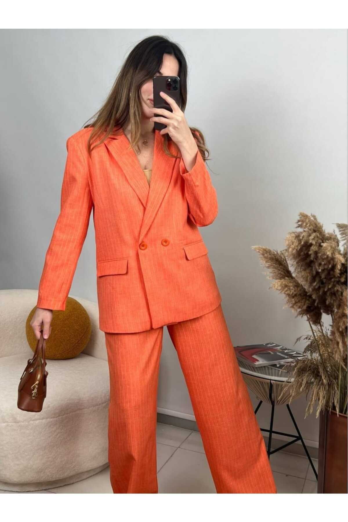 Çizgili Blazer Takım