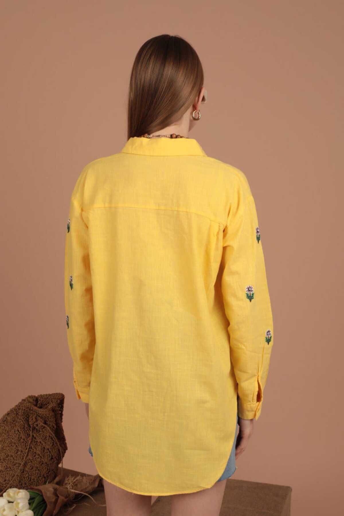 Taşlı Papatya İşlemeli Keten Gömlek