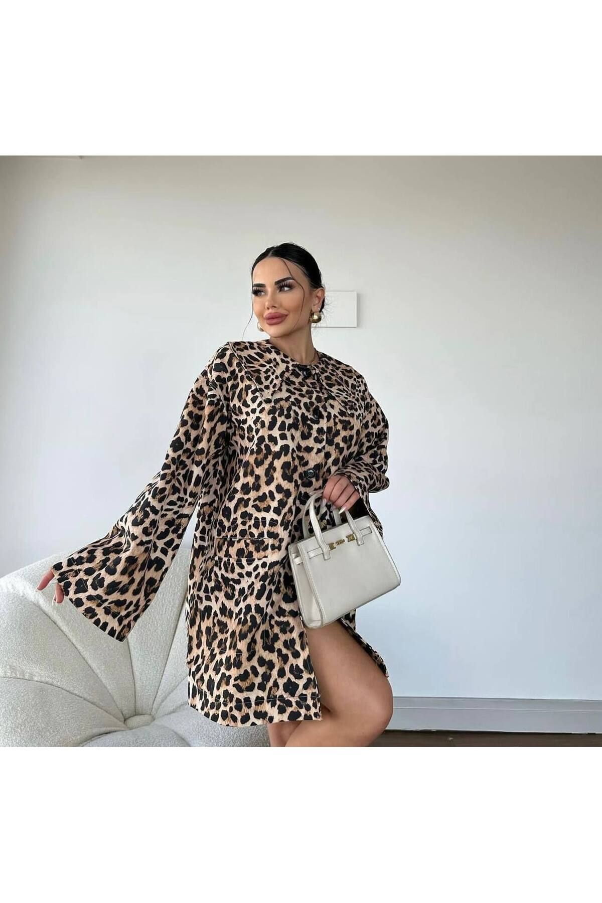 Leopar Desen Kısa Kaban