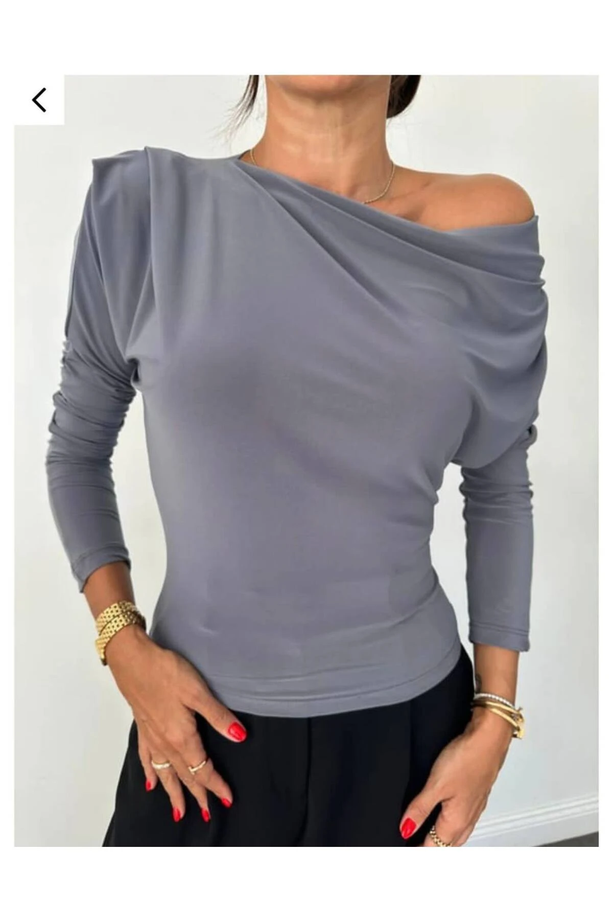 Omuz Dekolteli Sandy Kumaş Bluz