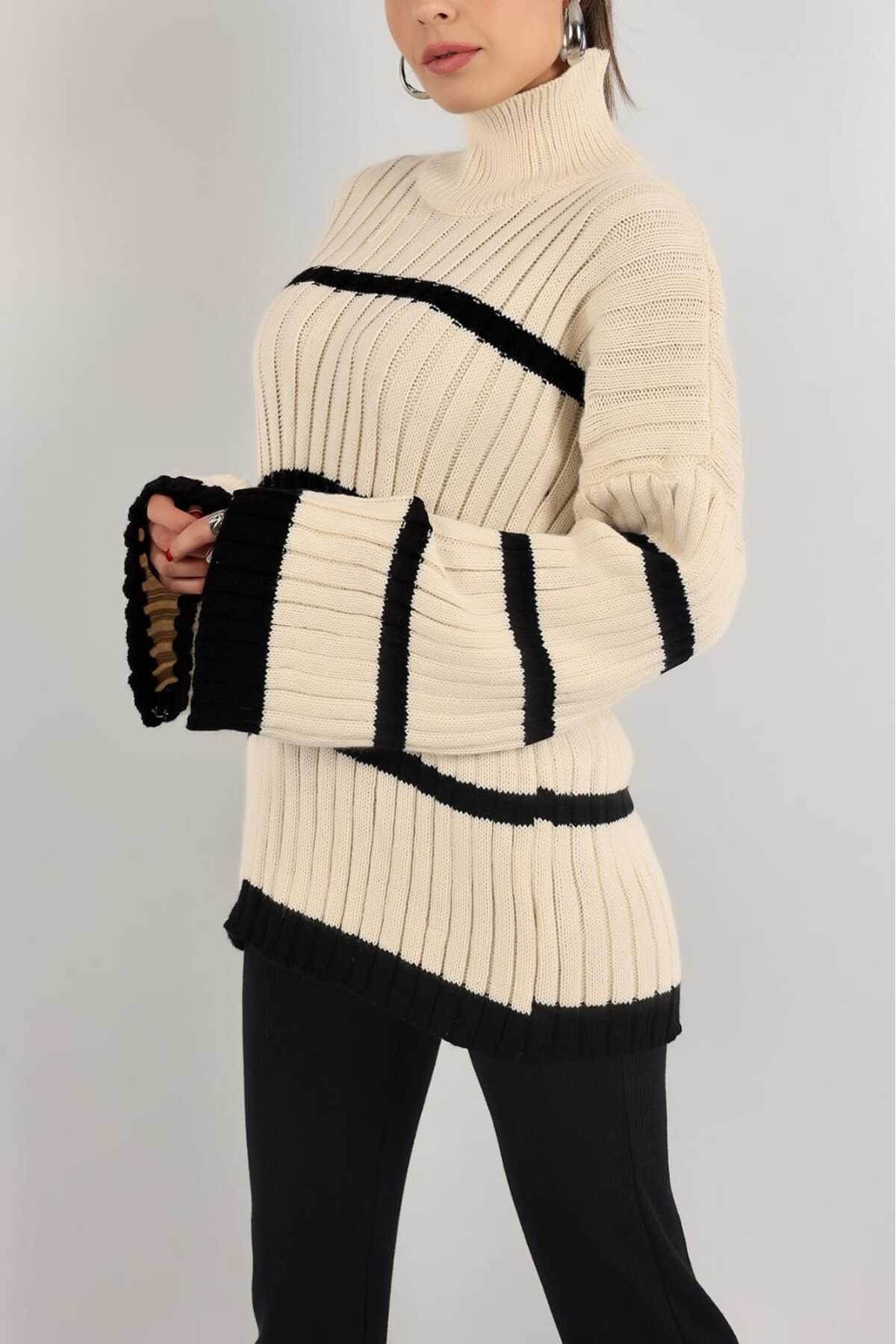 Yatay Çizgili Boğazlı Kazak