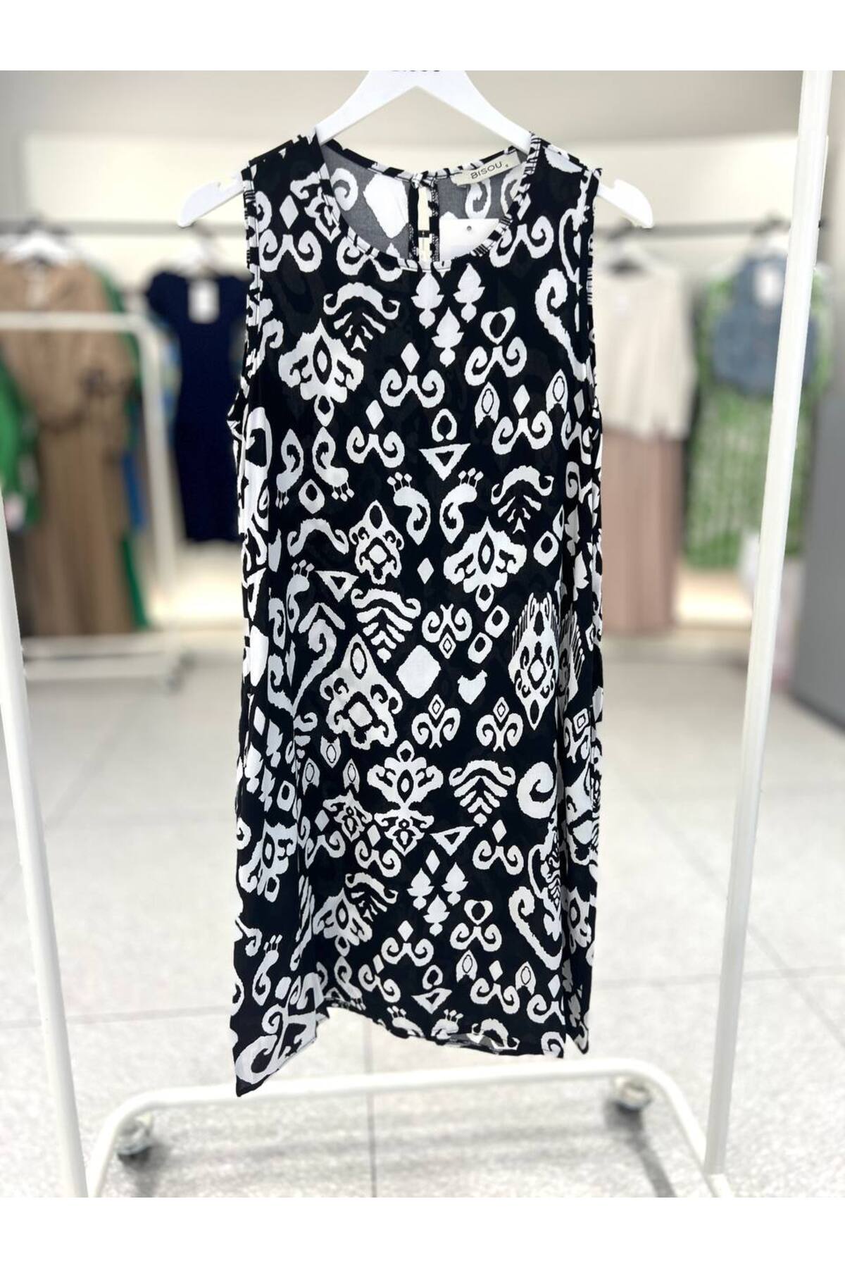 Siyah Desenli Mini Yazlık Elbise