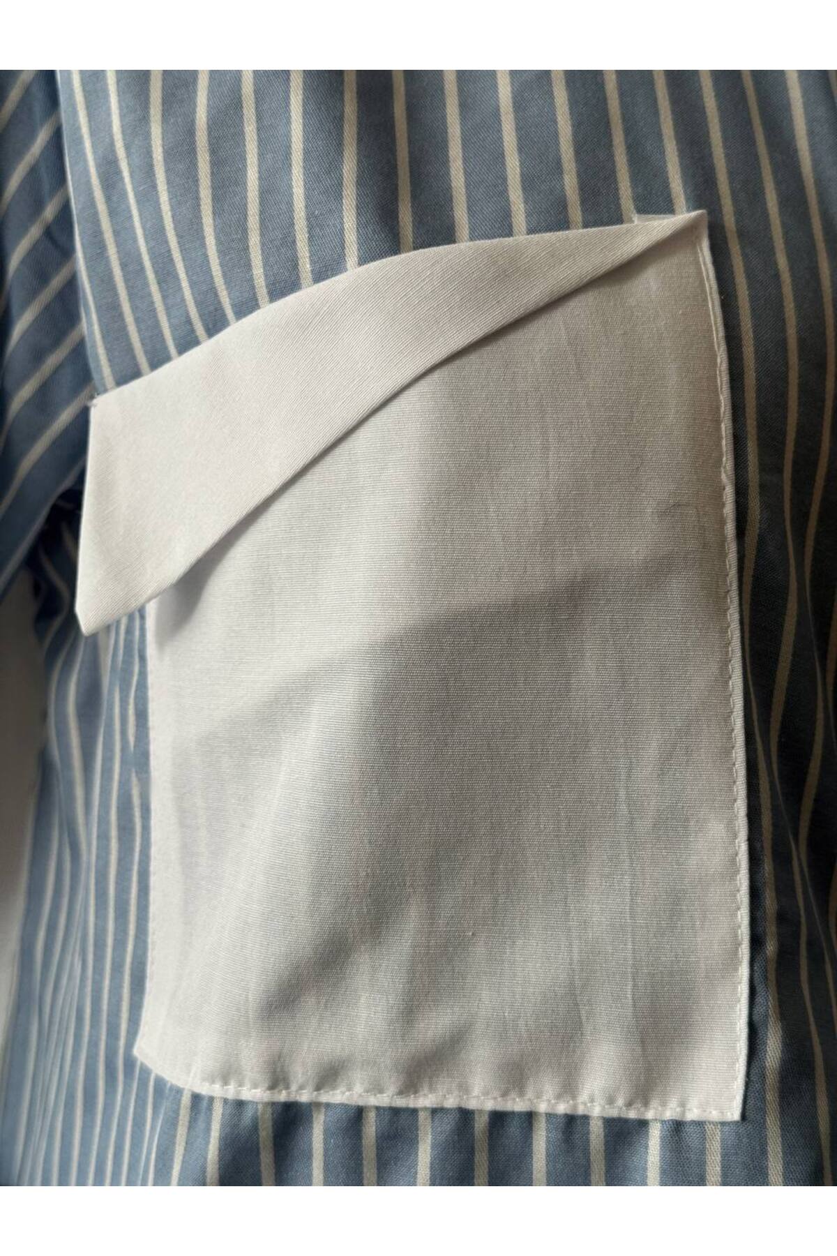 Cepli Kalp İşlemeli Gömlek