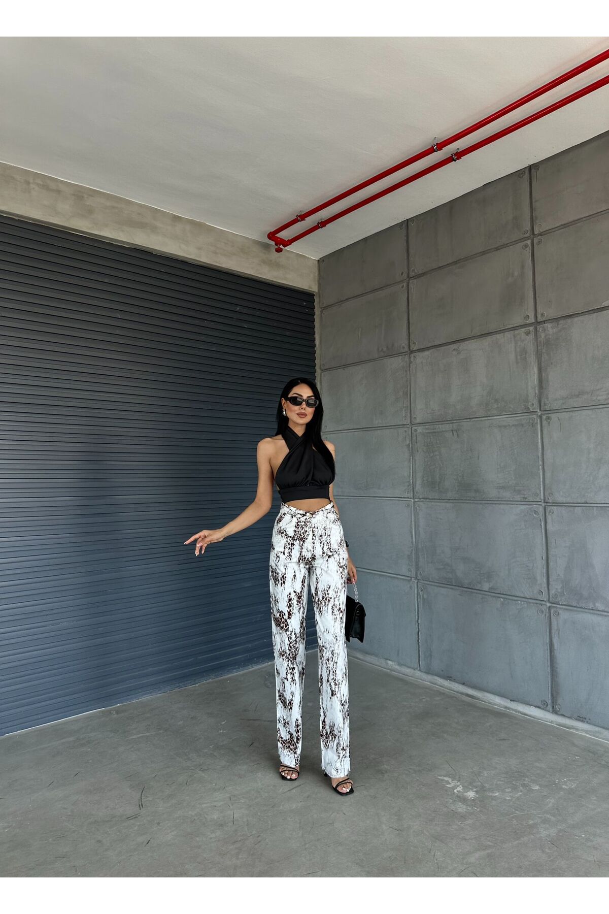 Gabardin Kumaş Desenli Bol Paça Pantolon