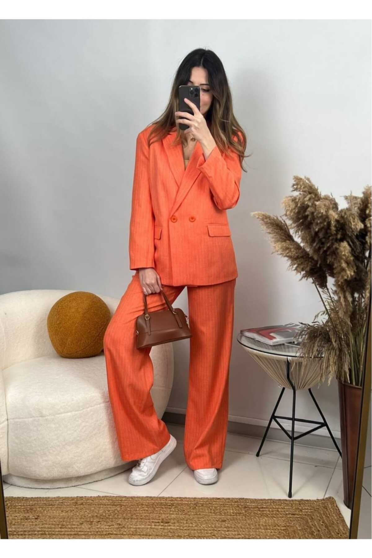 Çizgili Blazer Takım