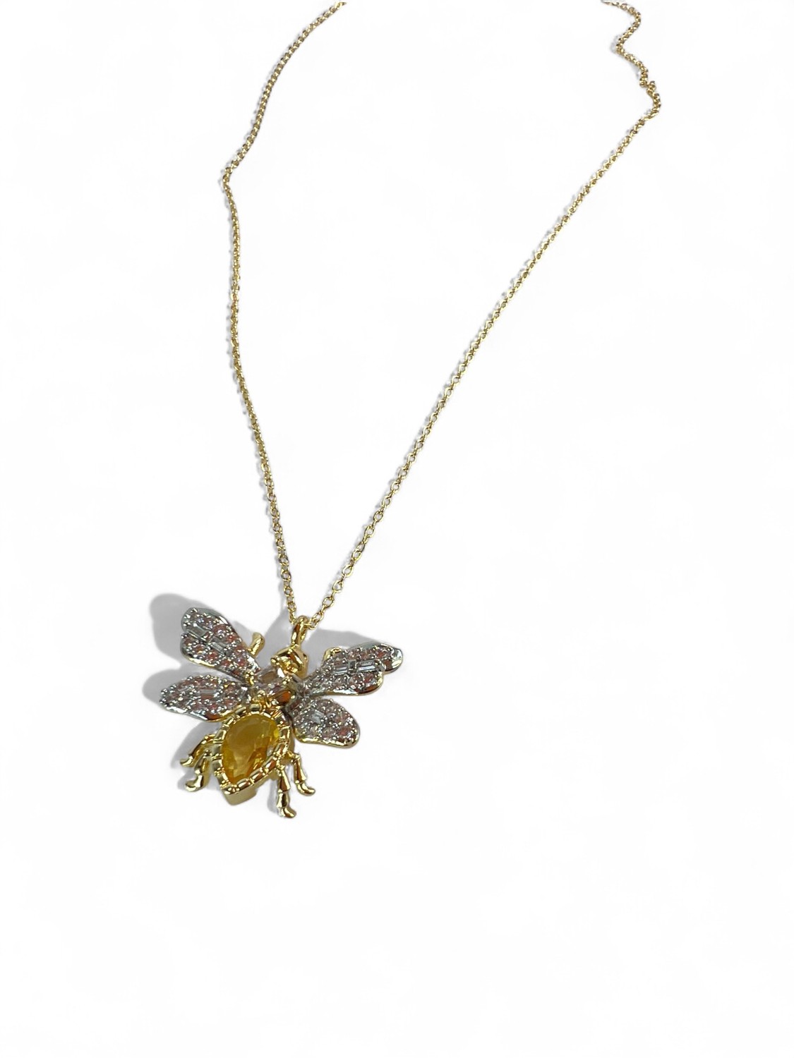 Bee Kolye