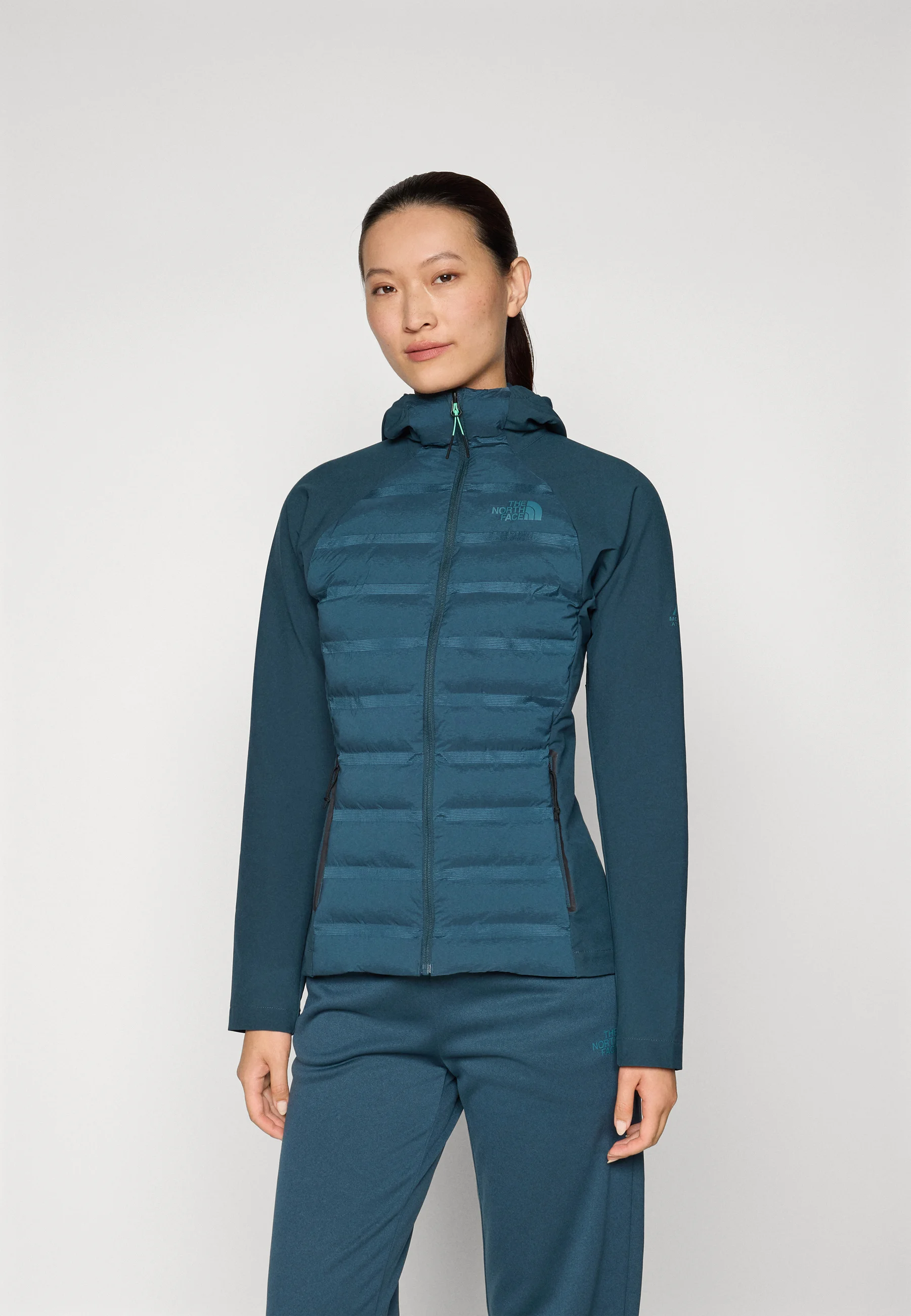The North Face W Mountain Athletics Cari Kapüşonlu Ceket