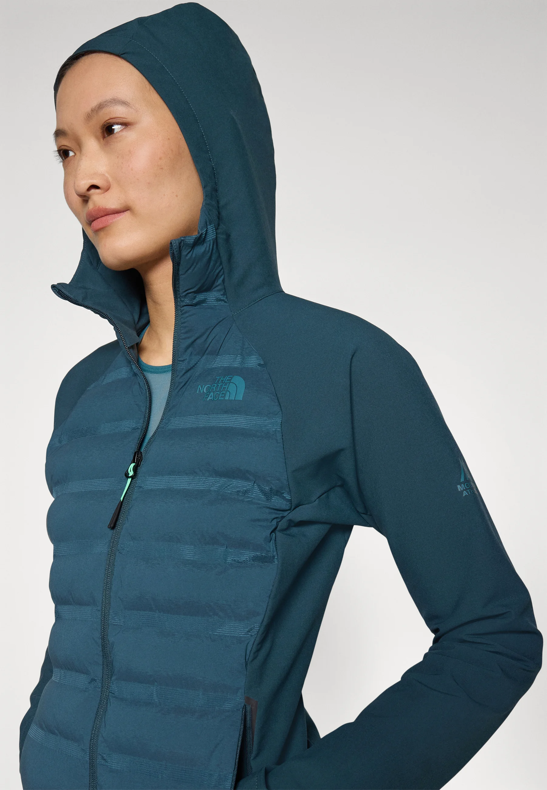 The North Face W Mountain Athletics Cari Kapüşonlu Ceket