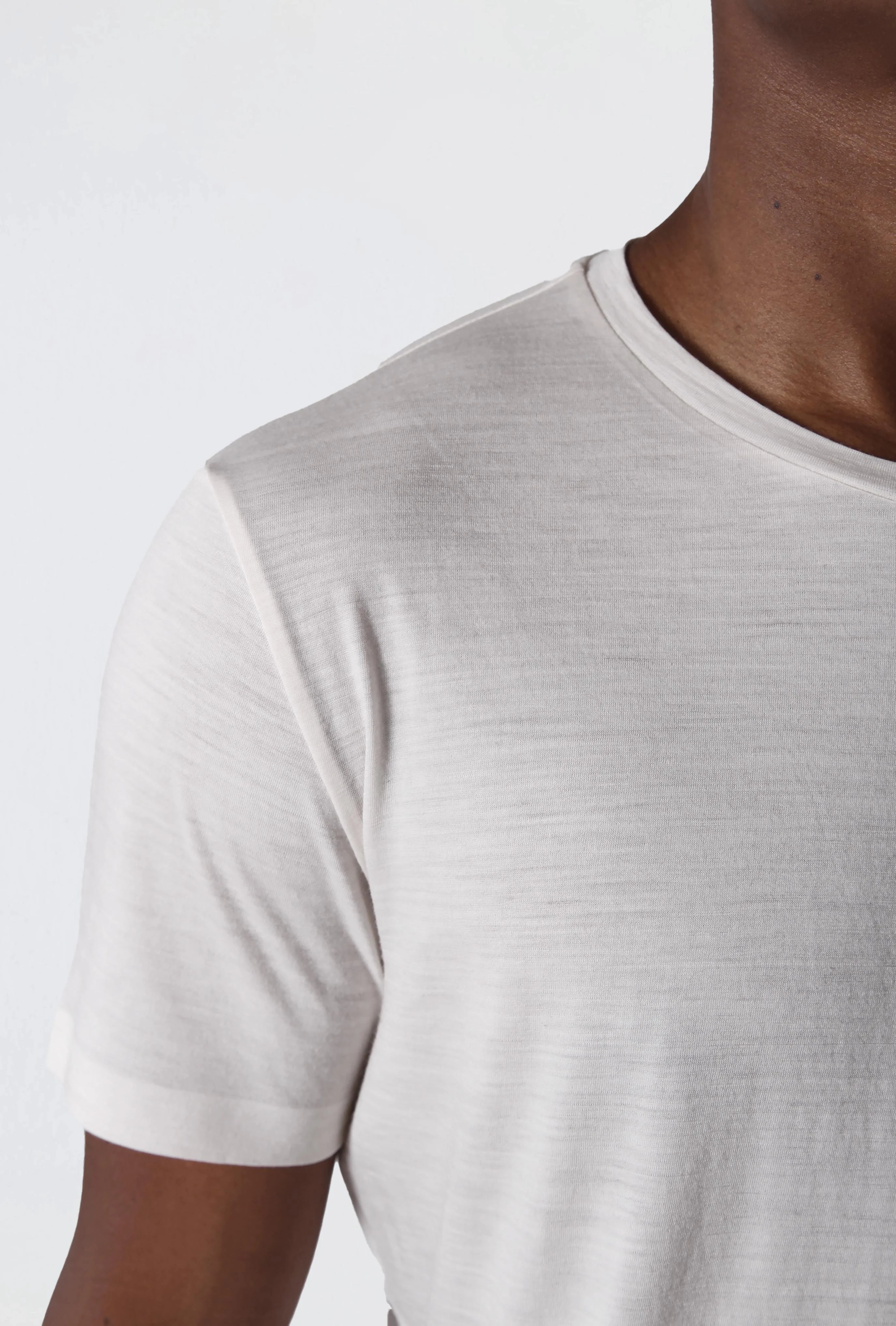Isaora Wool Breeze T-Shirt