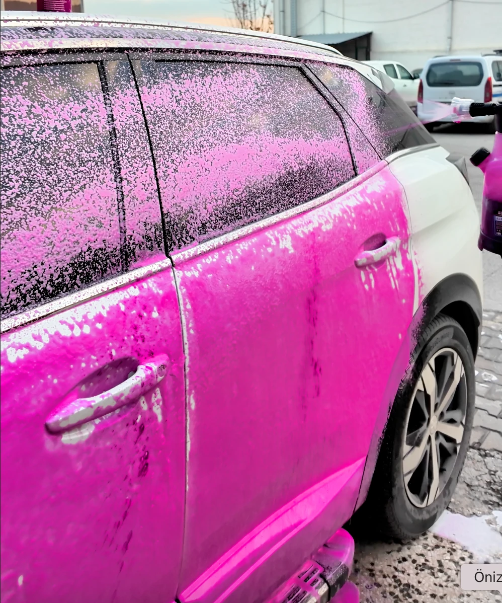 Pembe Renkli Köpük Cilalı Oto Şampuanı 500 ml (CSF) - Schön Weiter