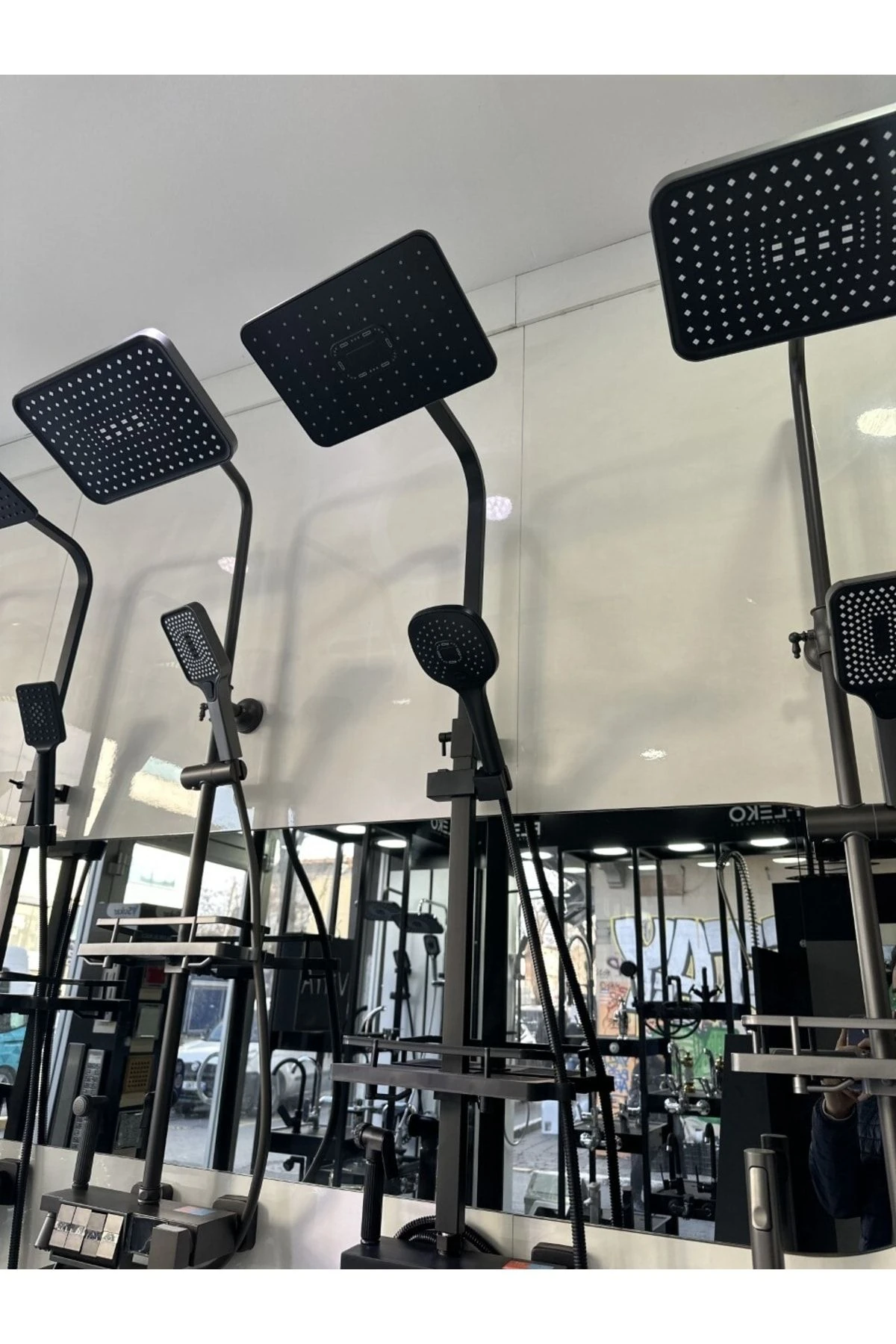 Star Mat Siyah Piyano Tuşlu Tepe Duşlu Duş Seti