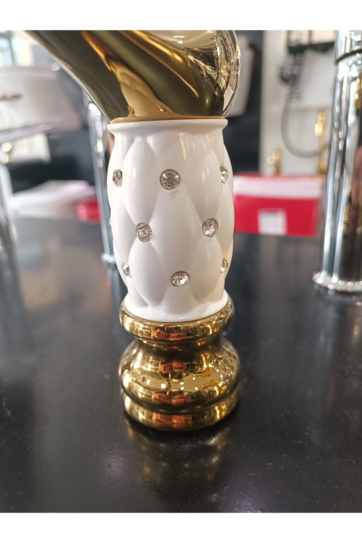 Lavabo Bataryası
