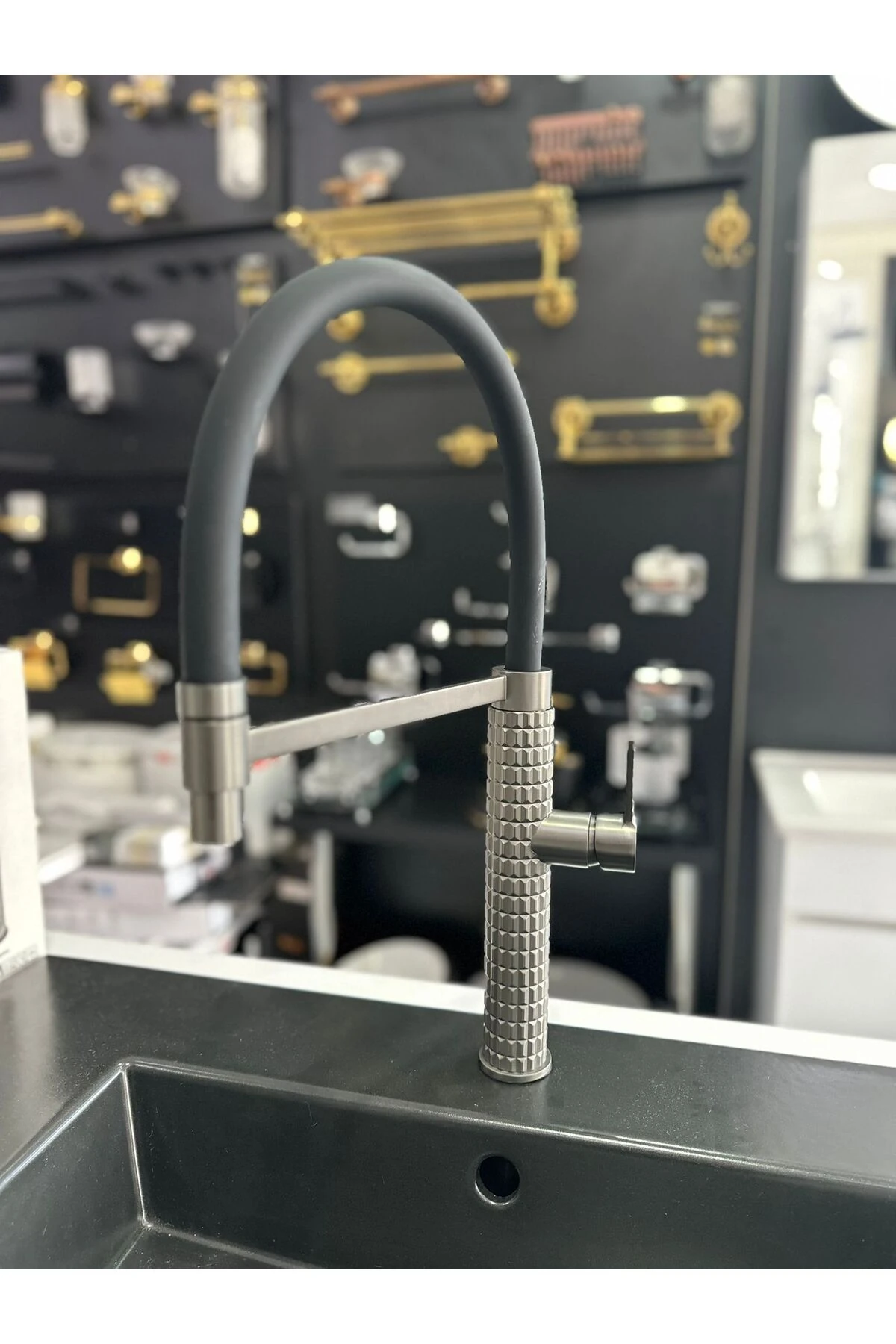 Fleko DropStyle Antrasit Renk Esnek Borulu Eviye Bataryası