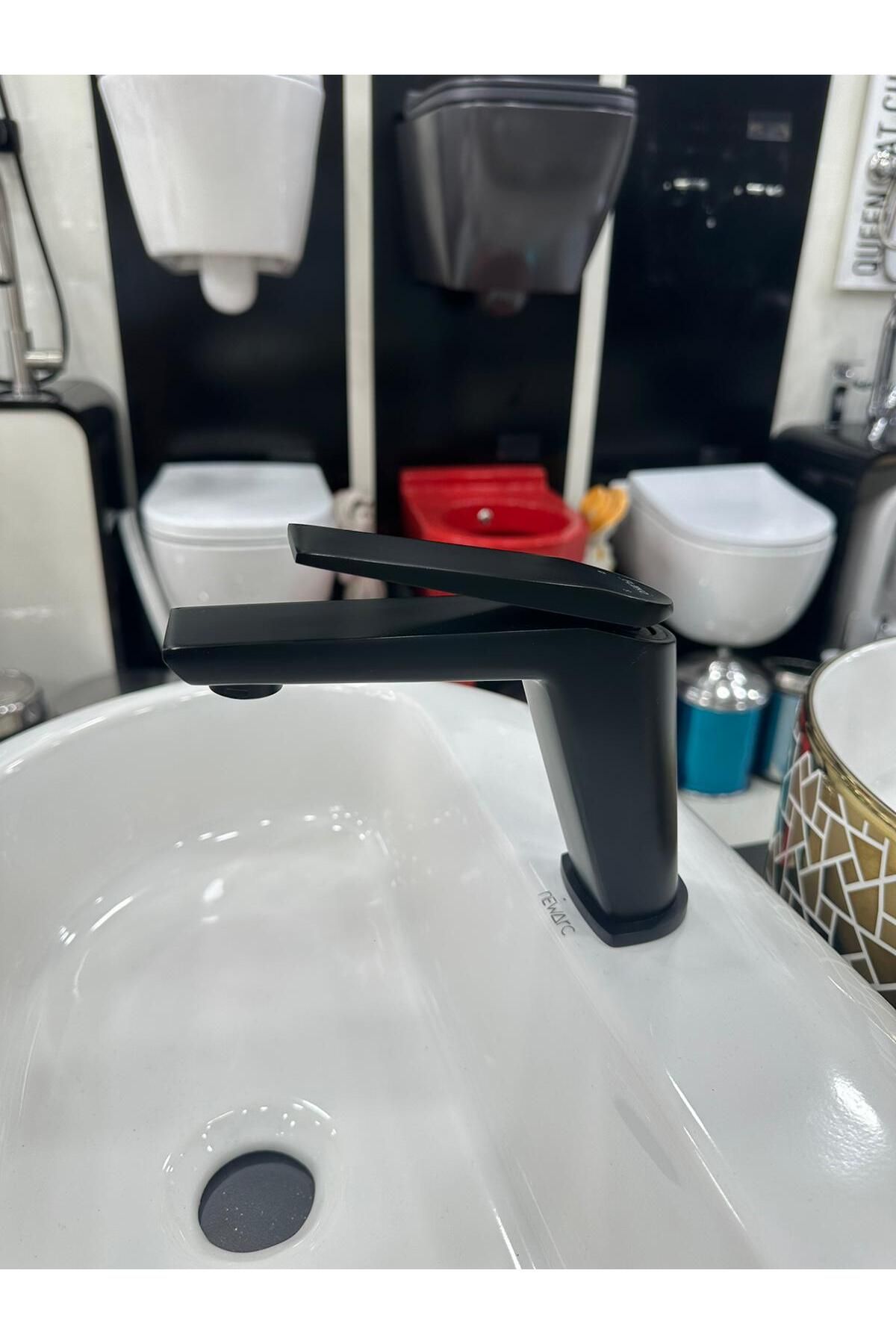 Mustang-c120 Pirinç Mat Siyah Lavabo Bataryası