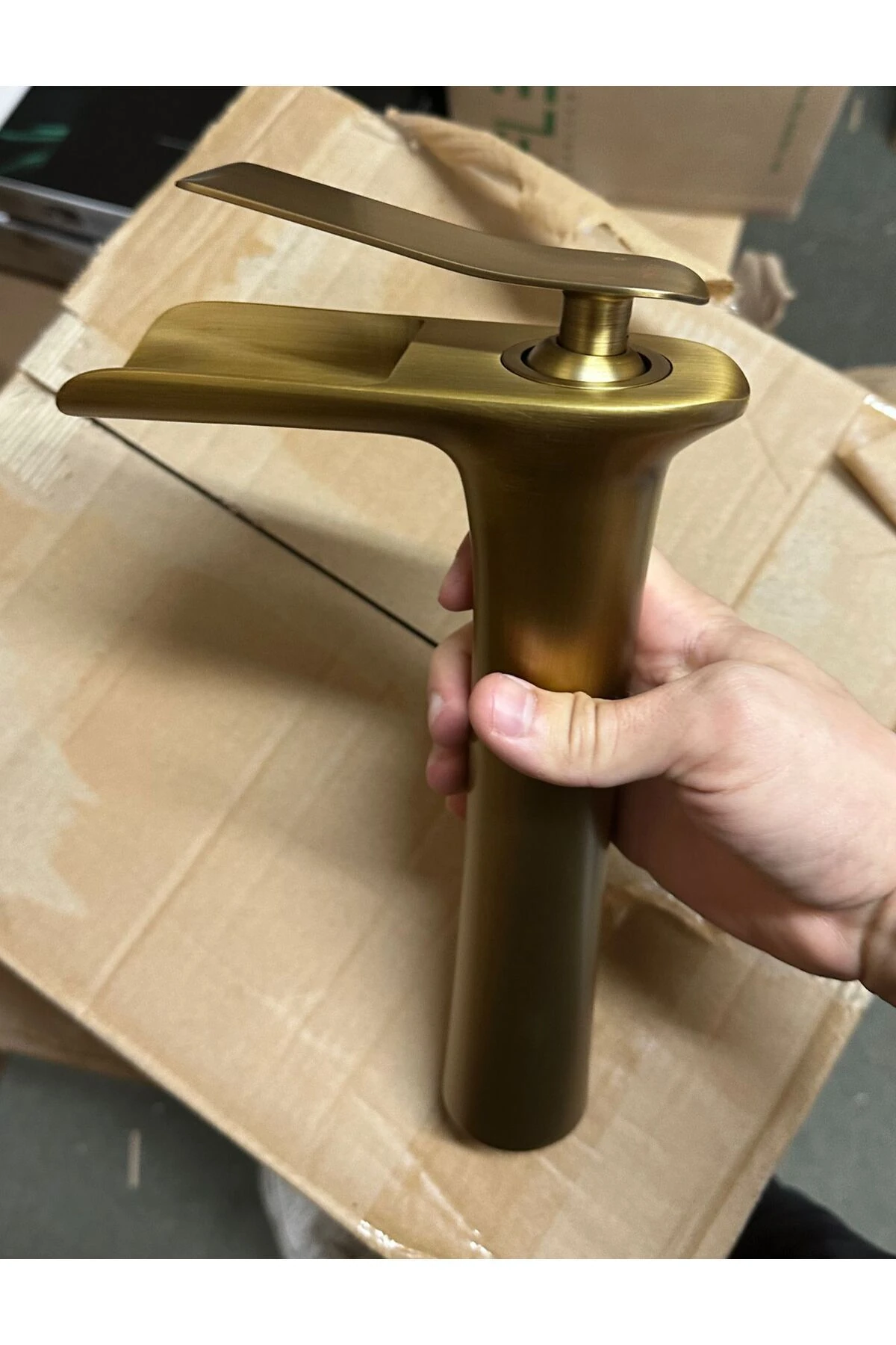 Antik Çanak Şelale Lavabo Bataryası