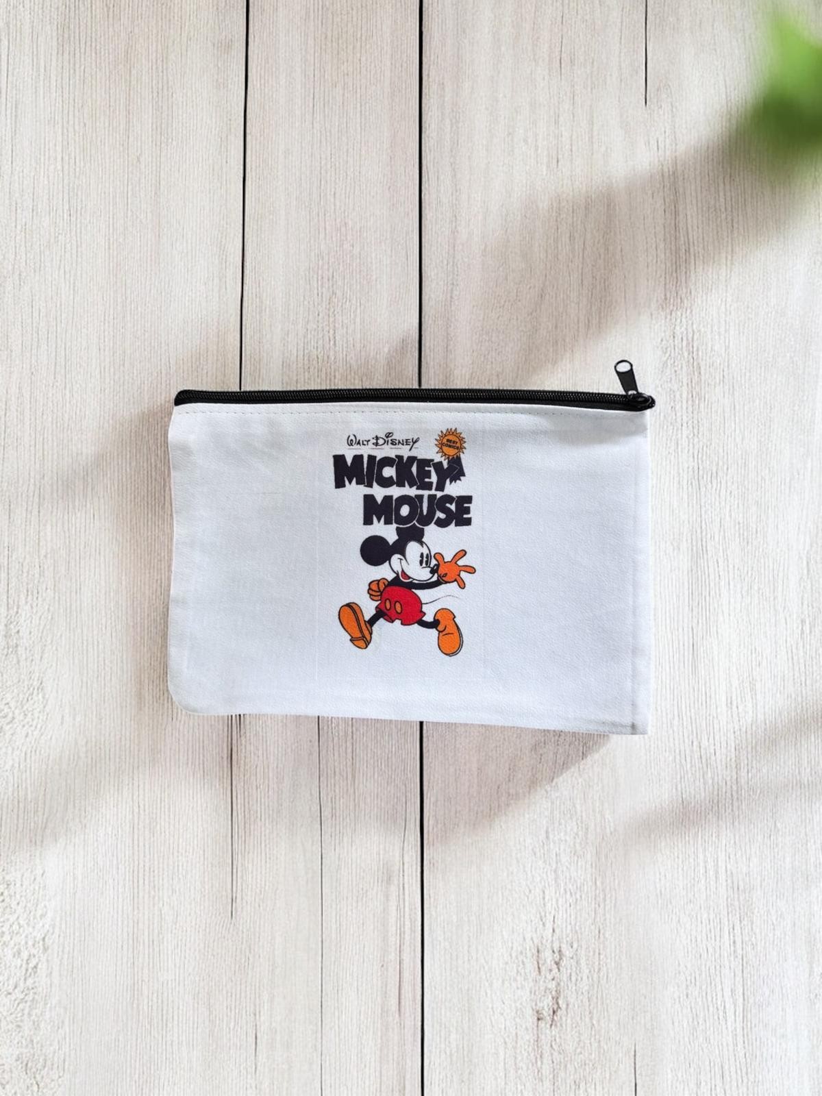 Mickey’li Yıllar Kalemlik
