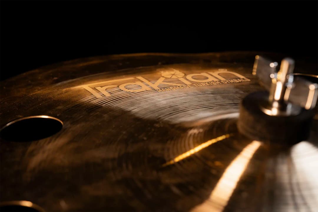 Phokaia Hollow Trash Crash | Warped Wavy Edge B20 | Trakian