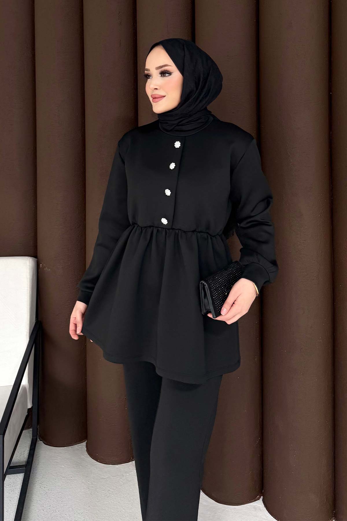 Taşlı Düğmeli Scuba Takım 76-5505