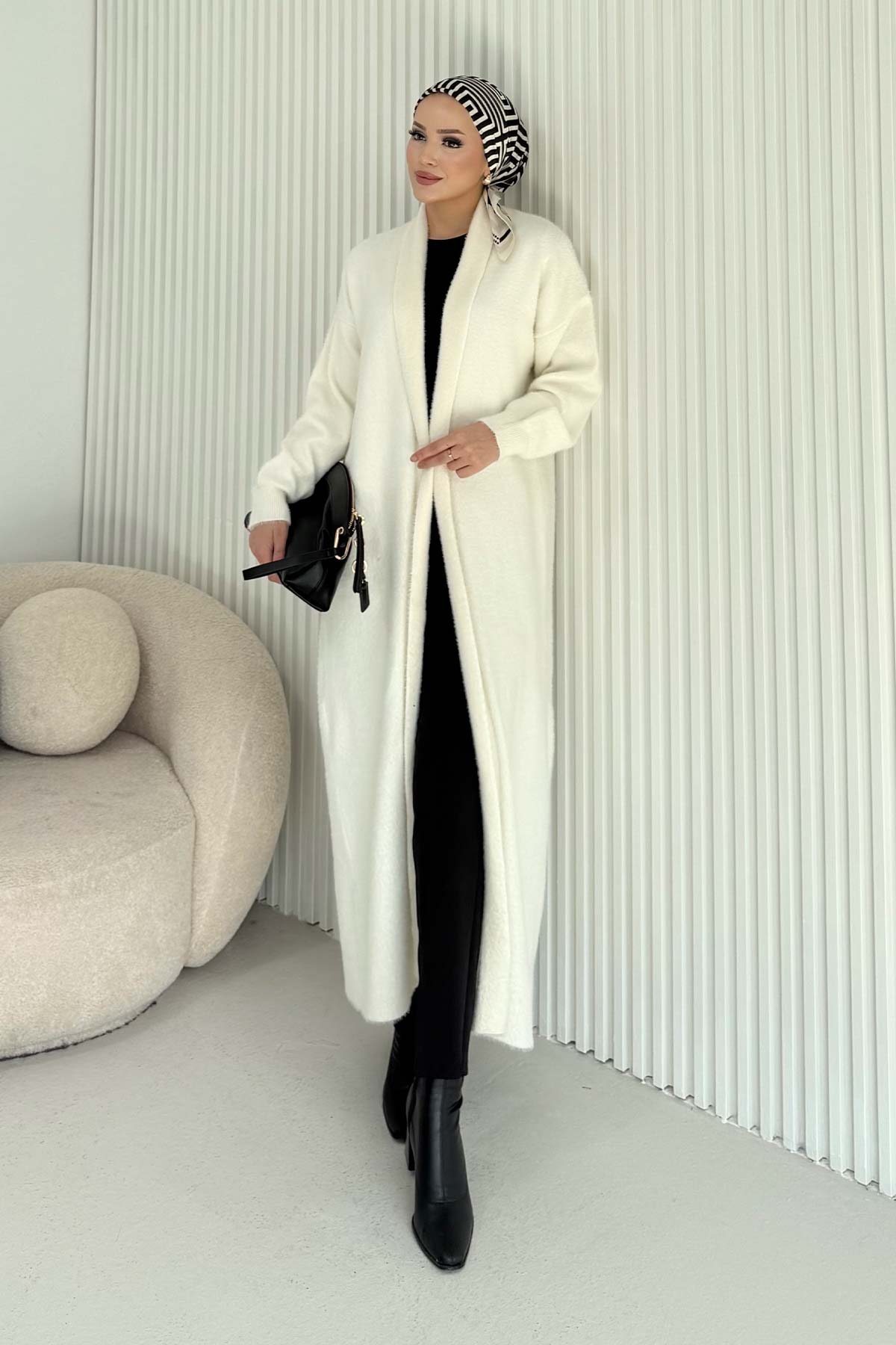 Uzun Triko Hırka 70-2543