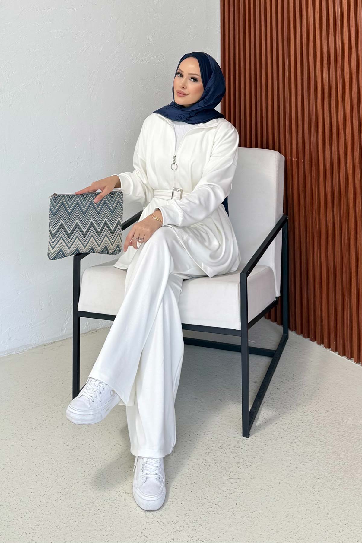 Kemerli Modal Takım 68-6208