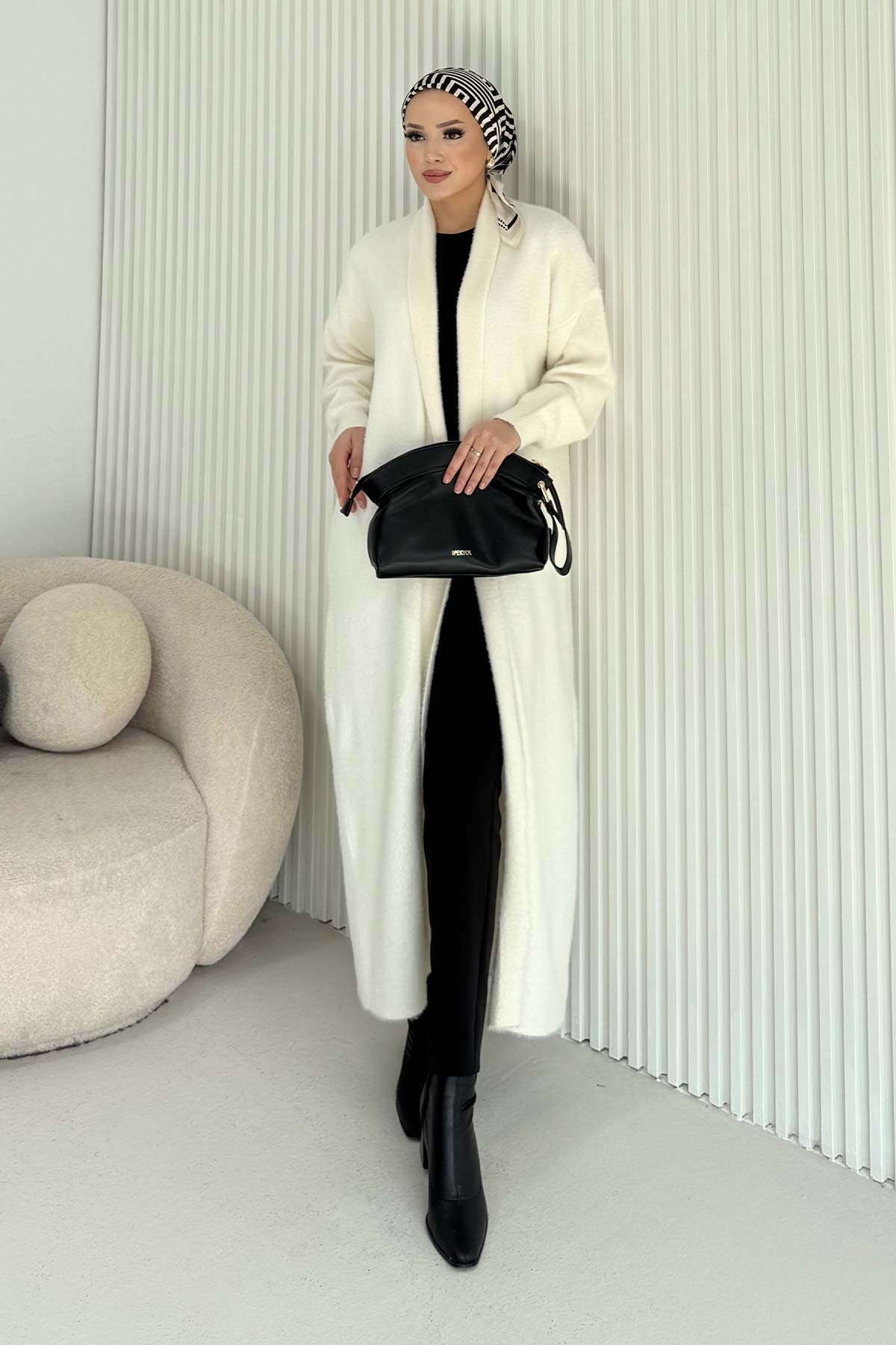 Uzun Triko Hırka 70-2543