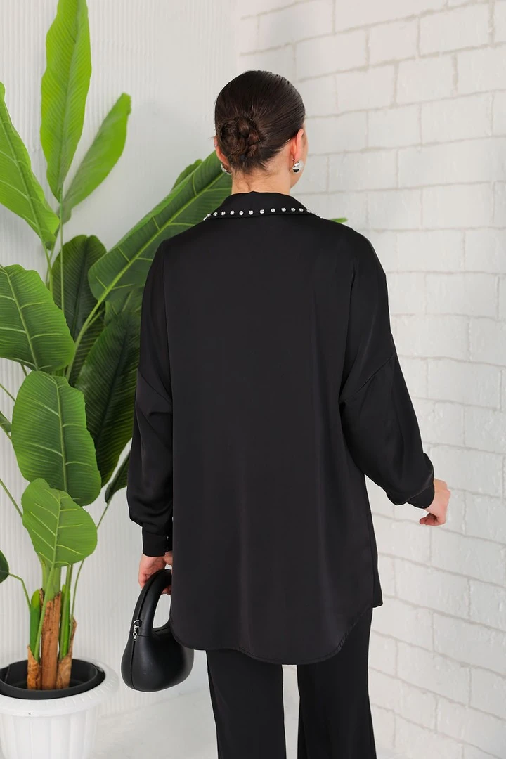 Yakası Taşlı Saten Gömlek 32-2057