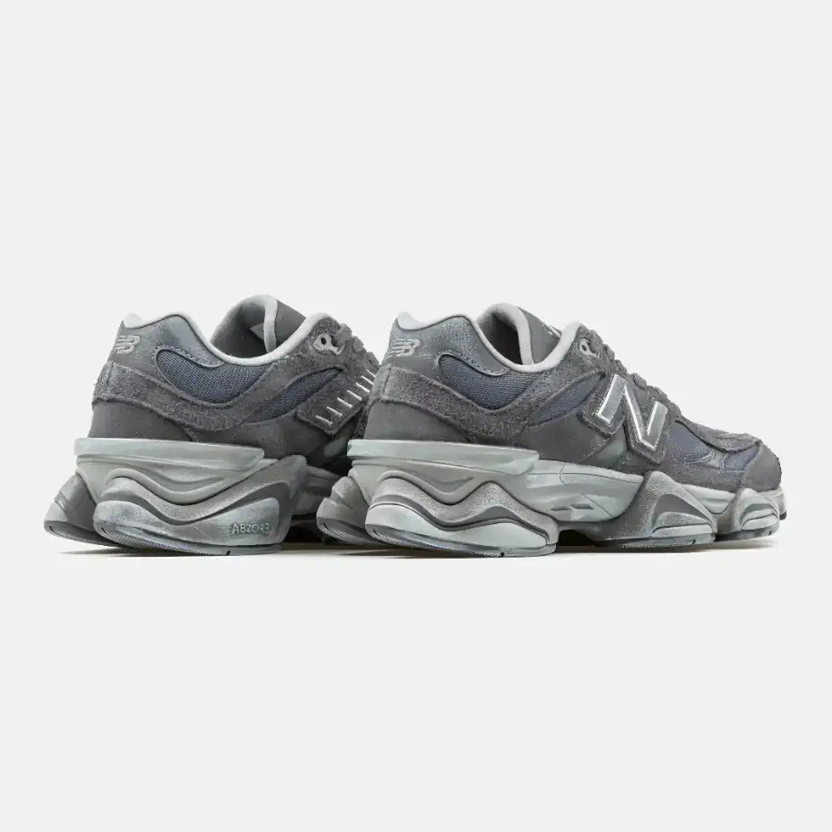 New Balance 9060 Magnet